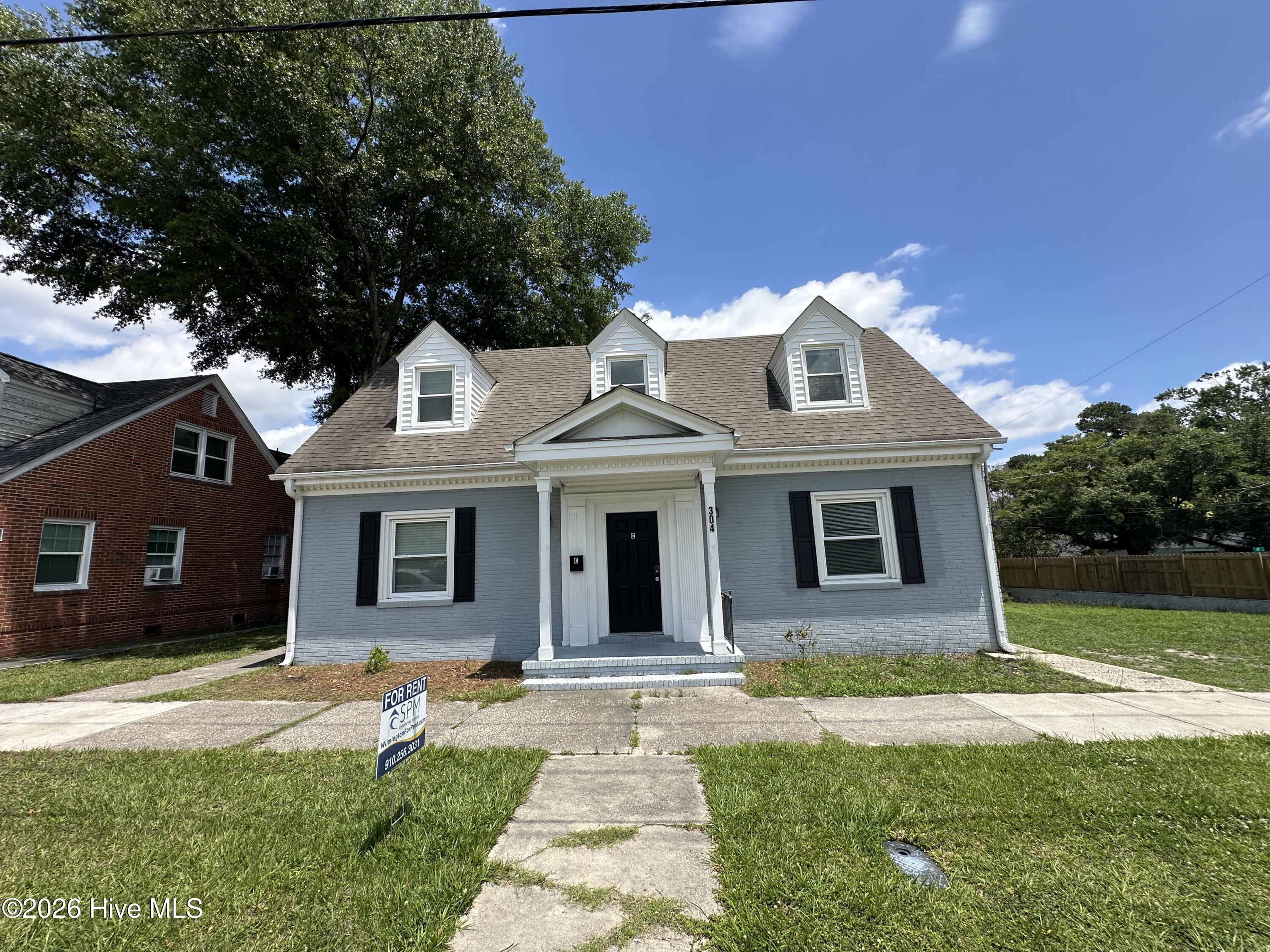 304 N 11th Street Unit B Property Photo 1
