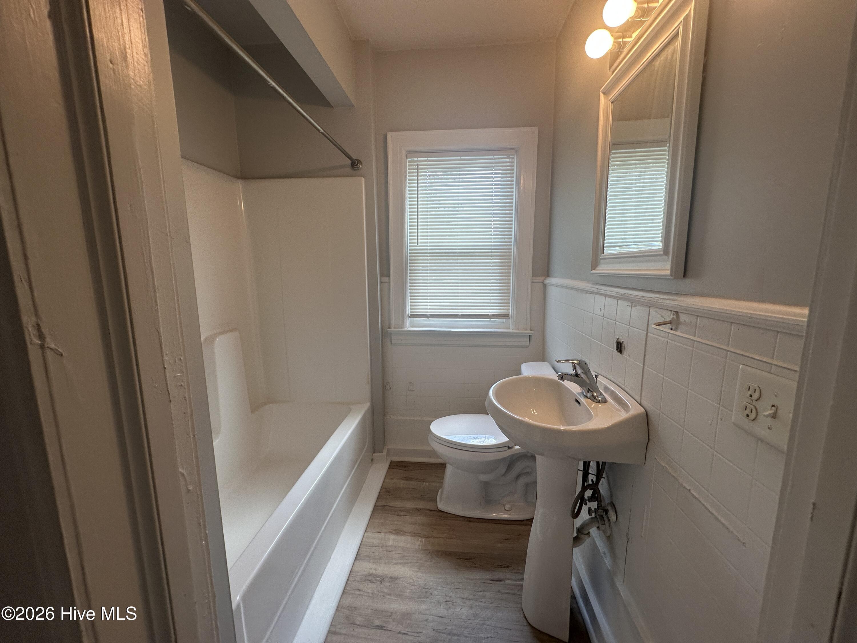 304 N 11th Street Unit B Property Photo 7