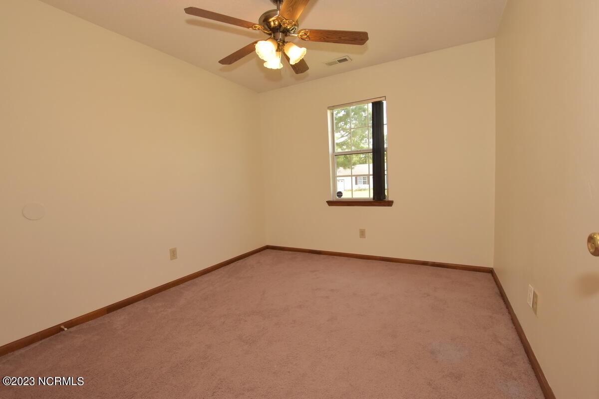 415 Oregon Trail Property Photo 16