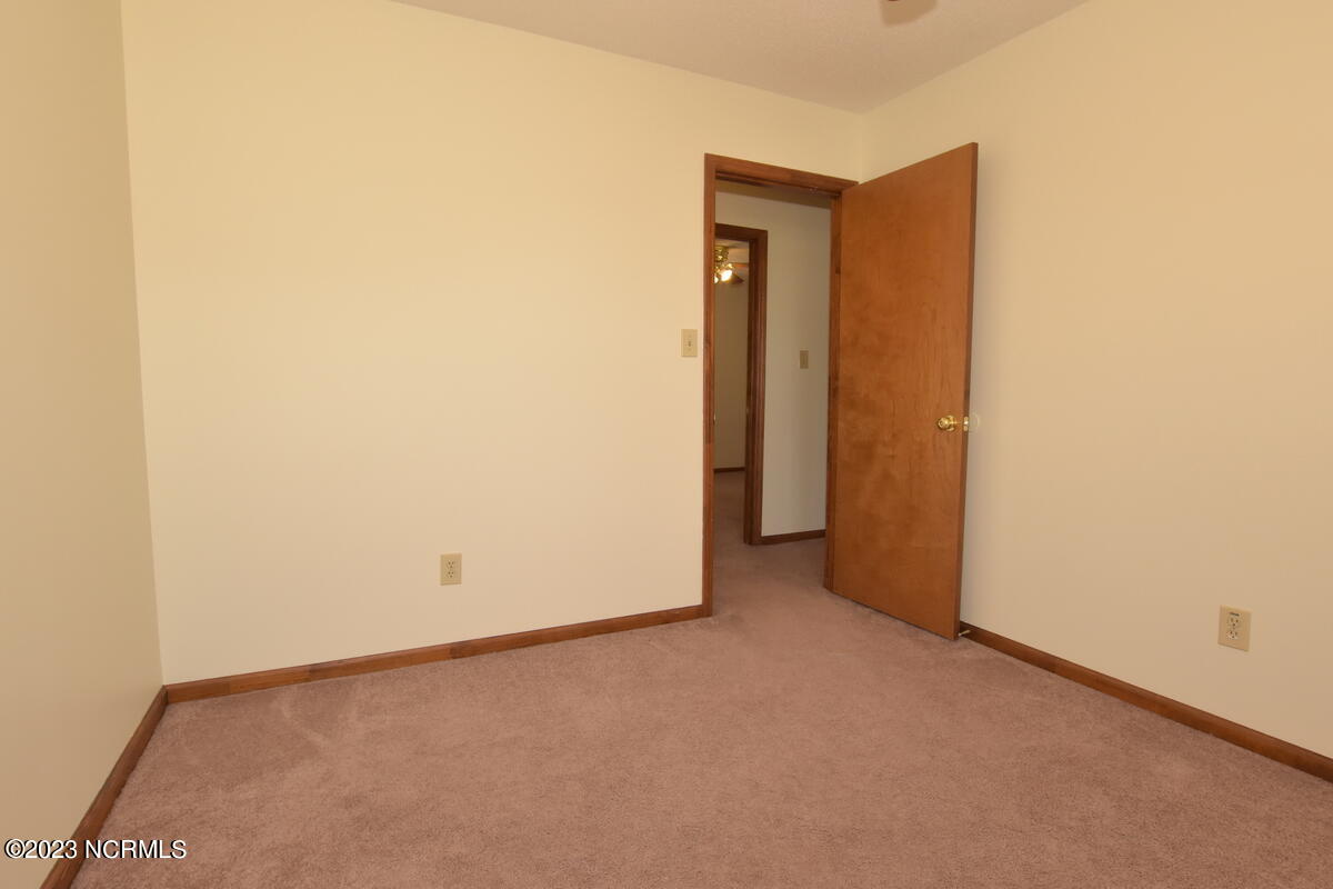 415 Oregon Trail Property Photo 17