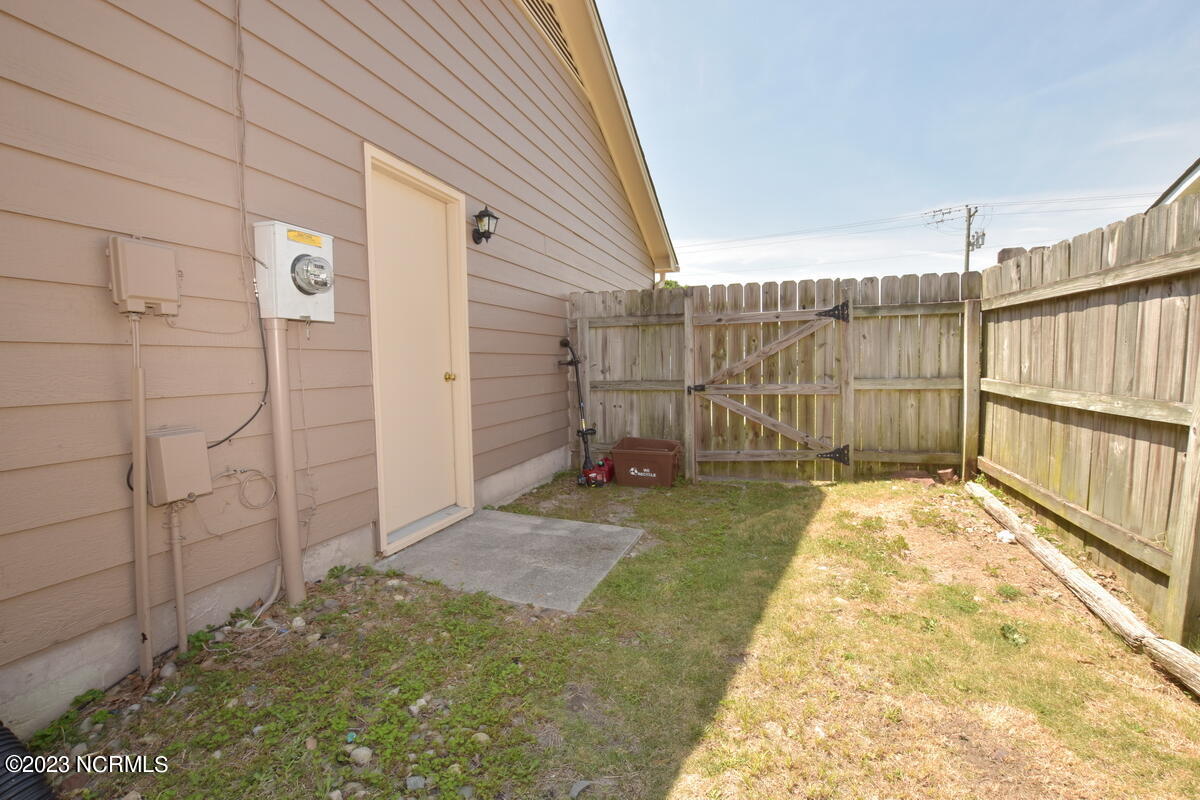 415 Oregon Trail Property Photo 23