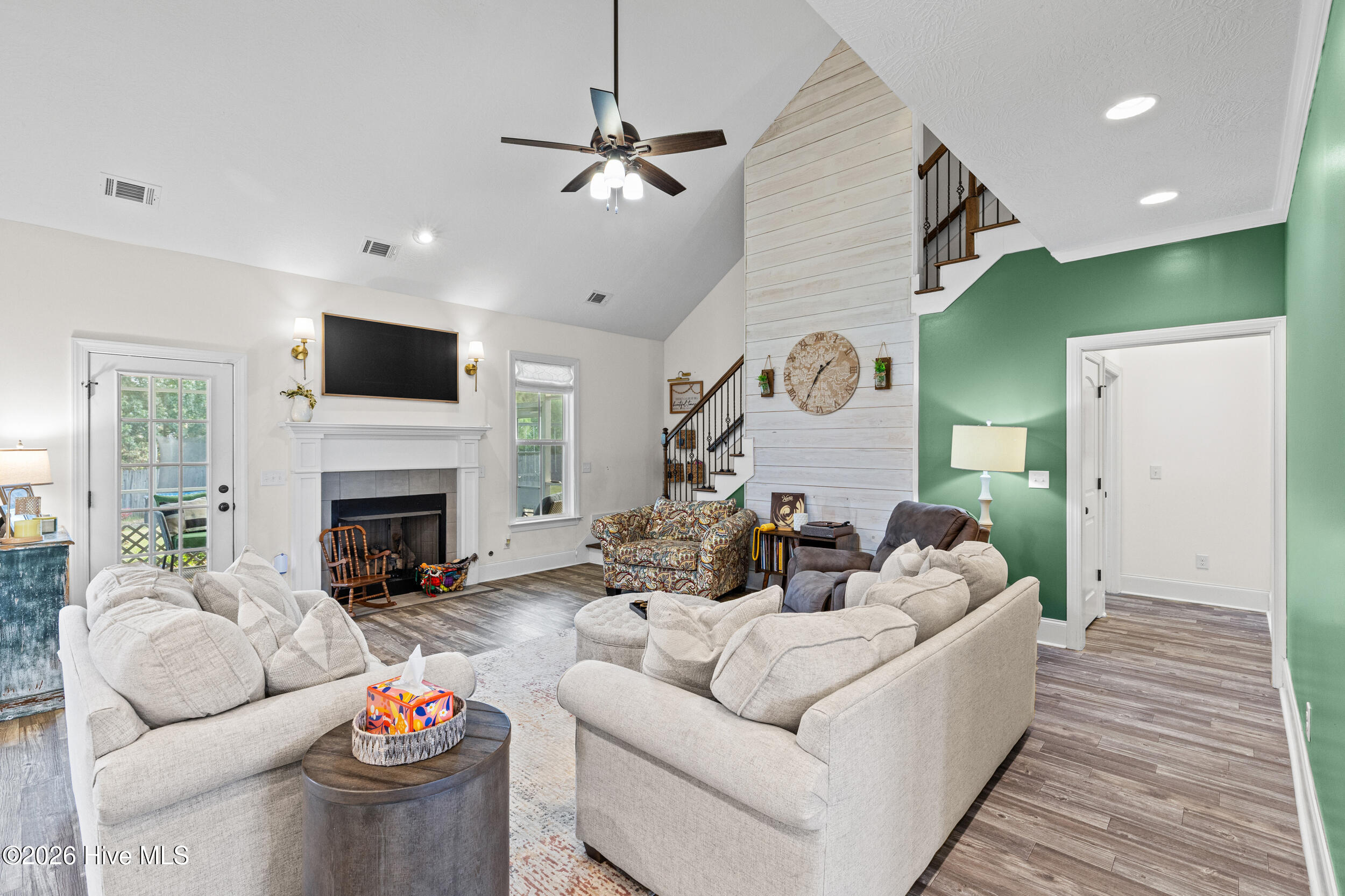 426 Bridle Path Road Property Photo 14