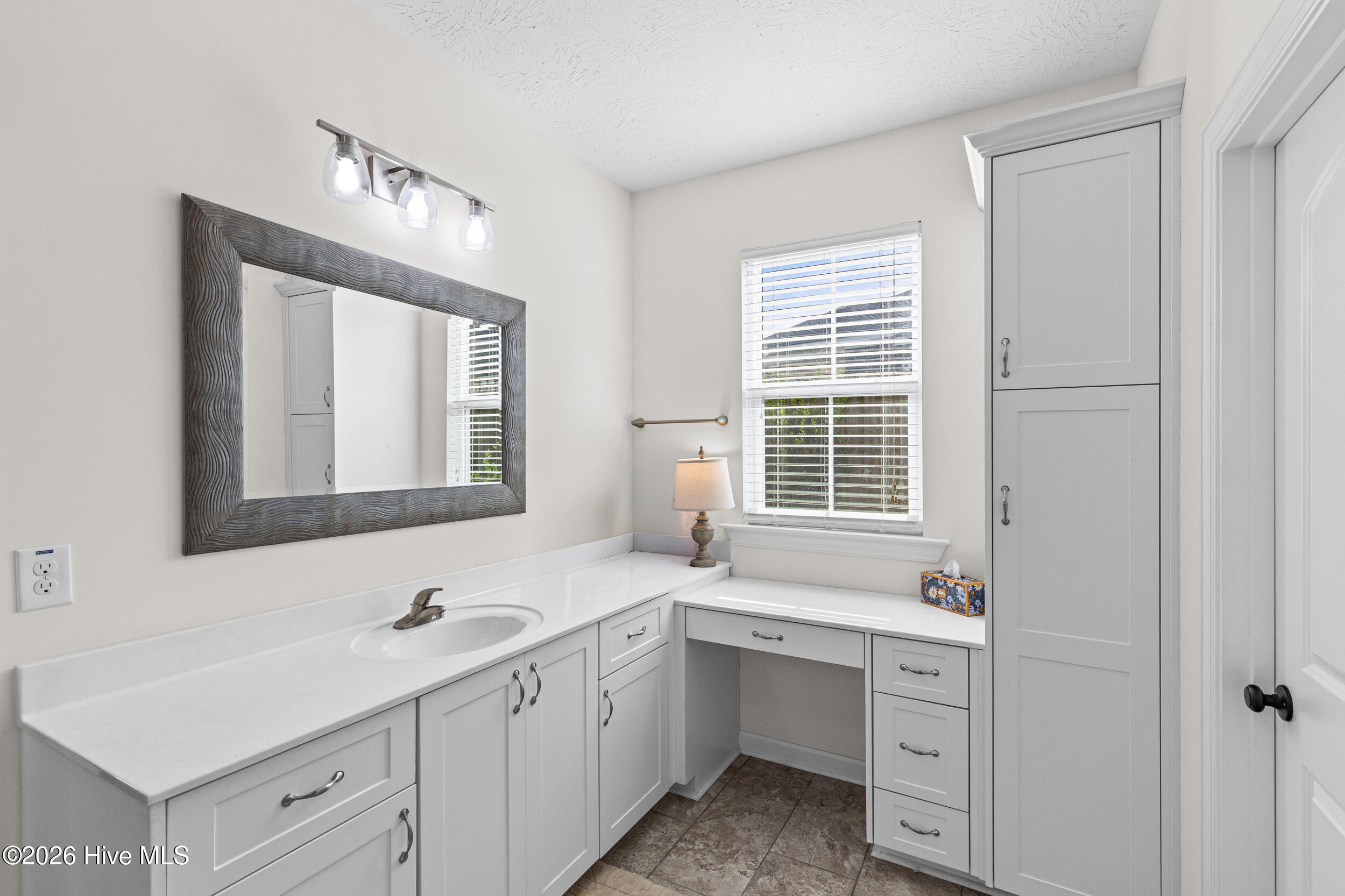 426 Bridle Path Road Property Photo 24