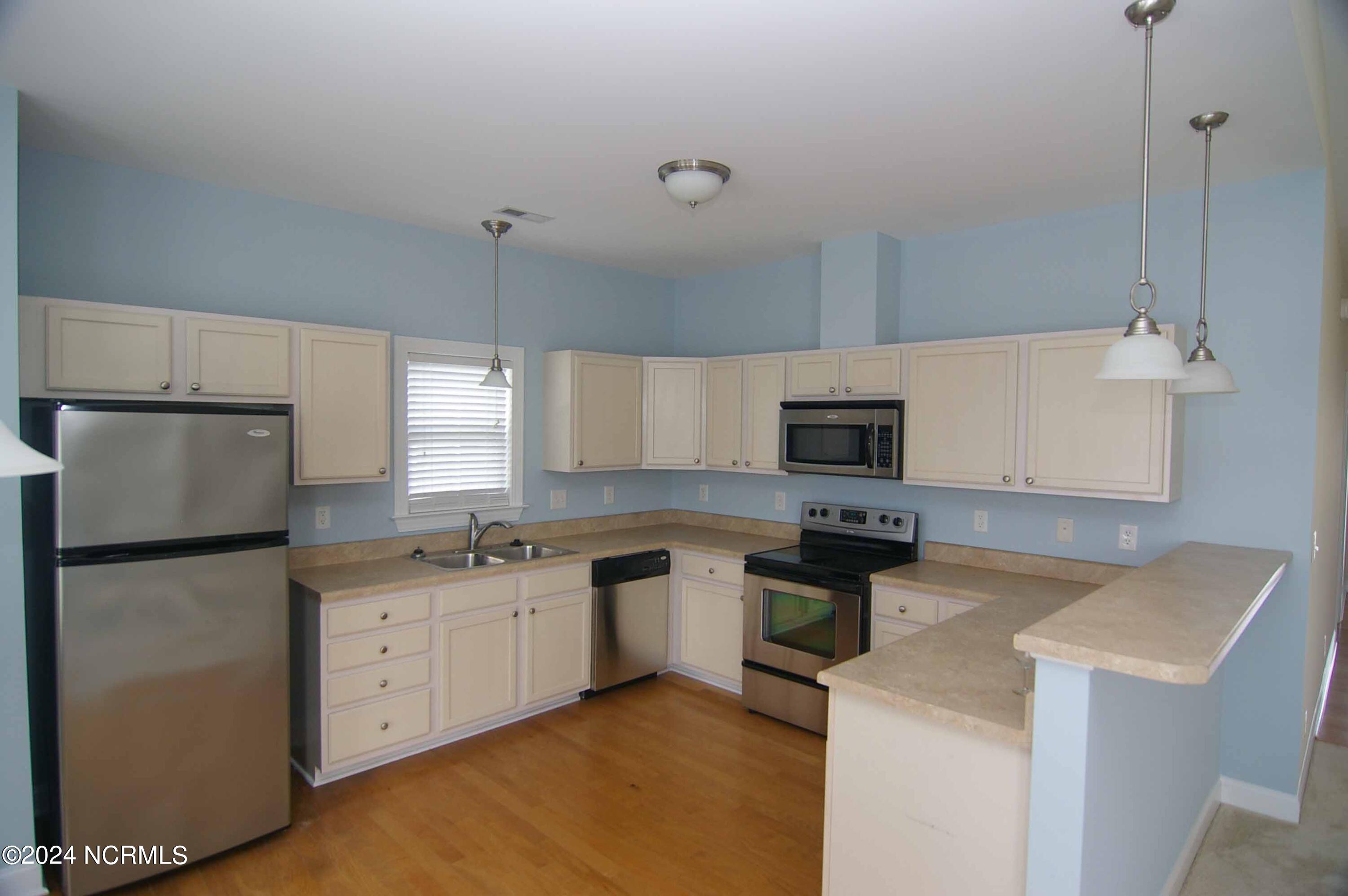 4004 Bluebill Drive Property Photo 3