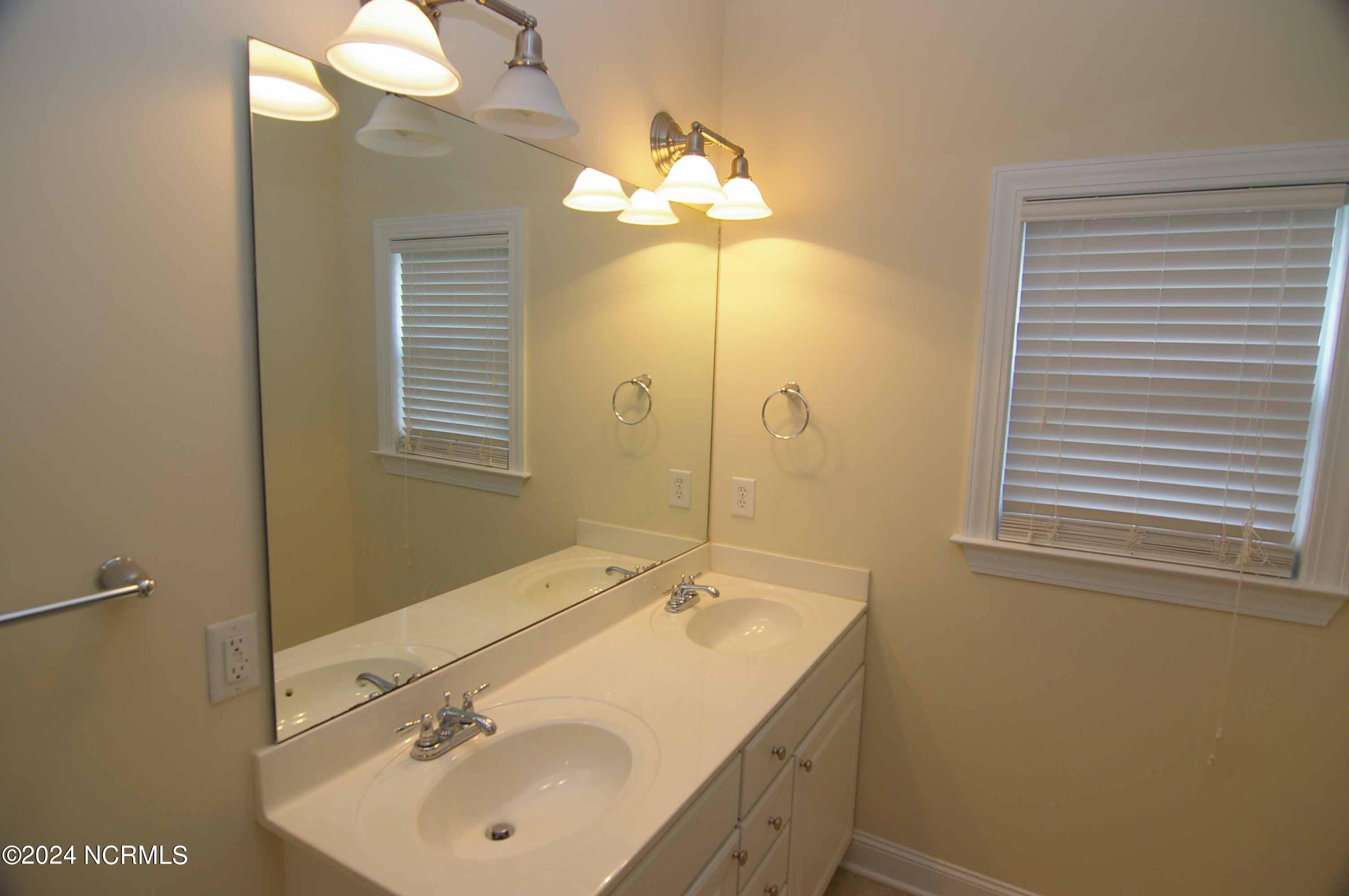 4004 Bluebill Drive Property Photo 6