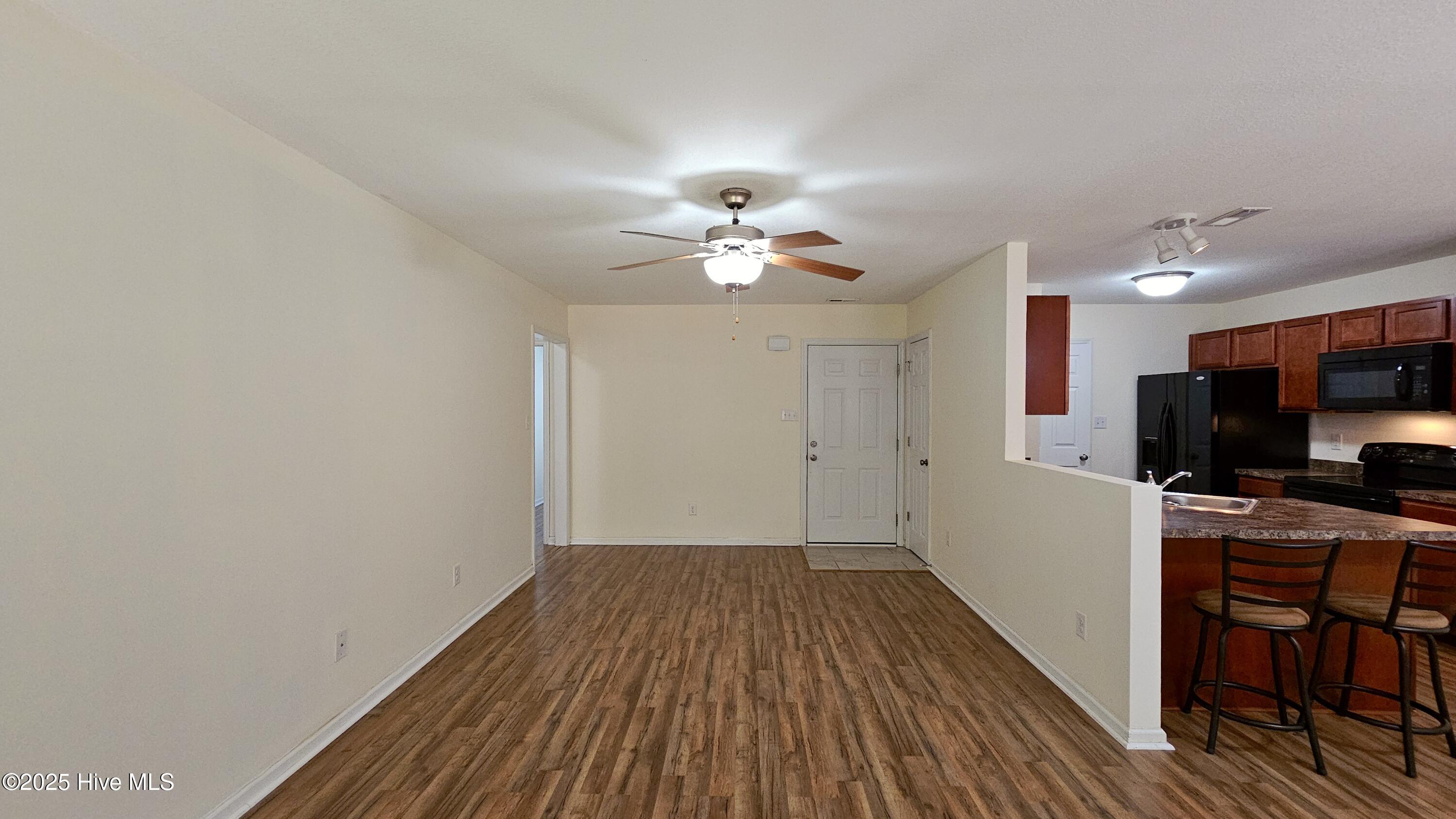 100 Constitution Avenue Property Photo 4
