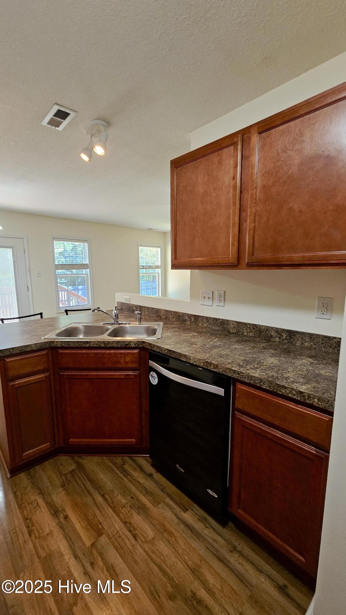 100 Constitution Avenue Property Photo 9