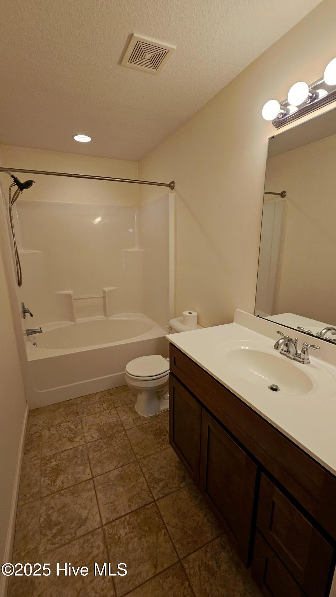 100 Constitution Avenue Property Photo 16