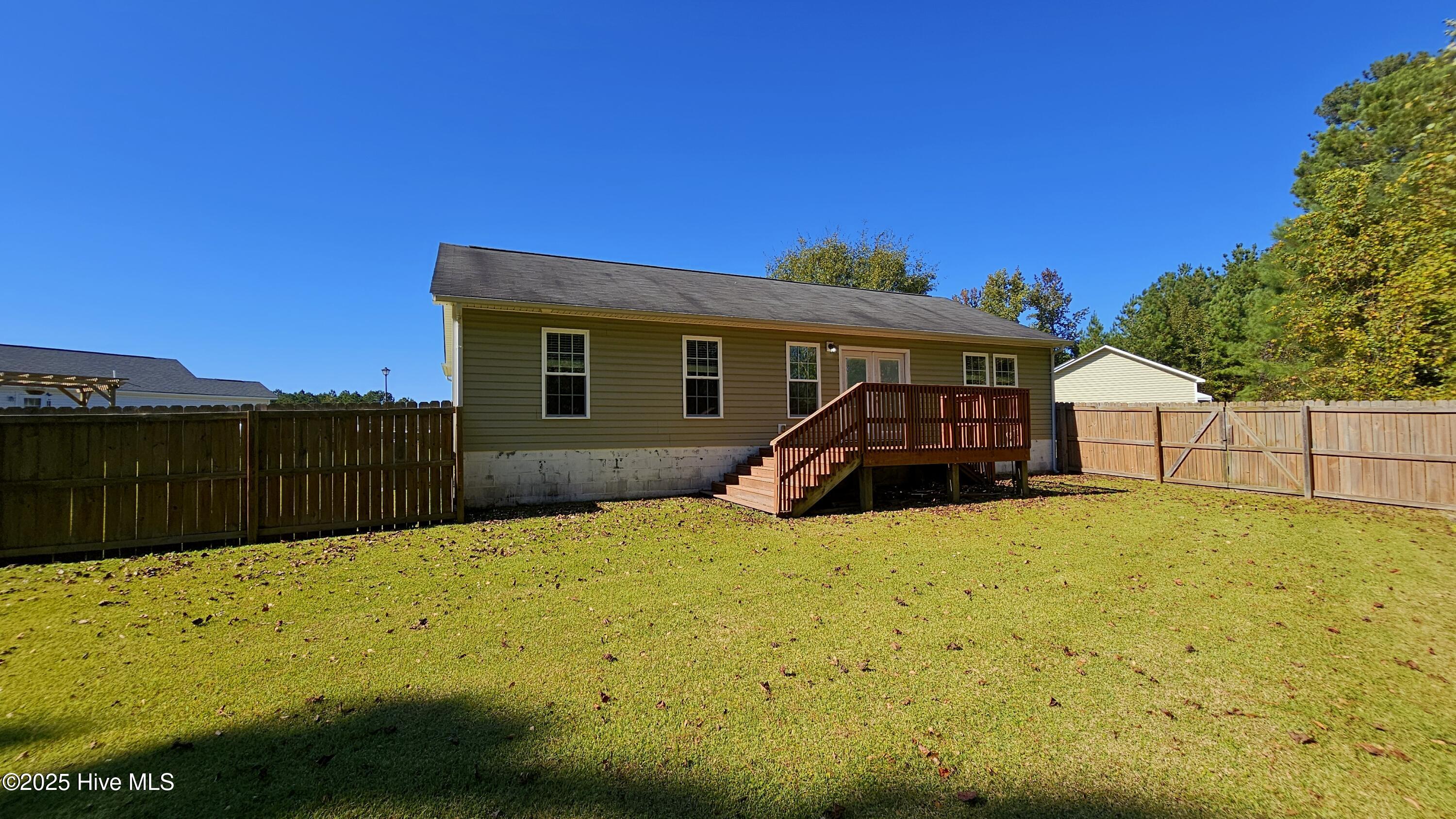 100 Constitution Avenue Property Photo 26