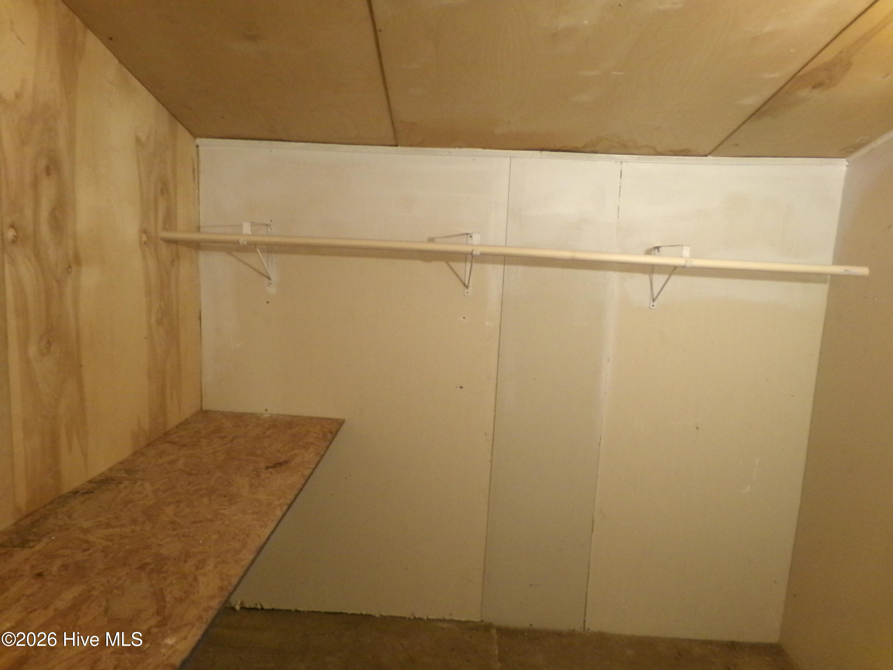 304 E 18th Street Property Photo 11