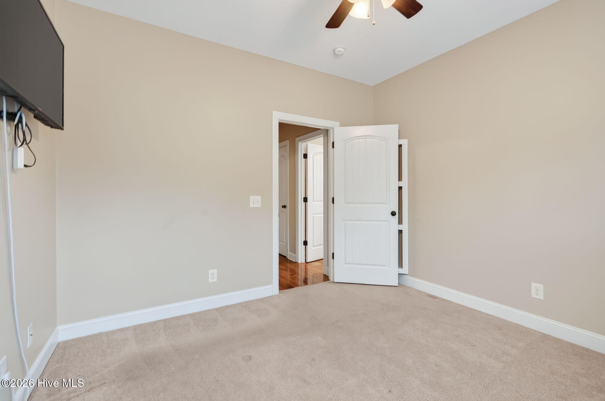 308 Willowbrook Drive Property Photo 22