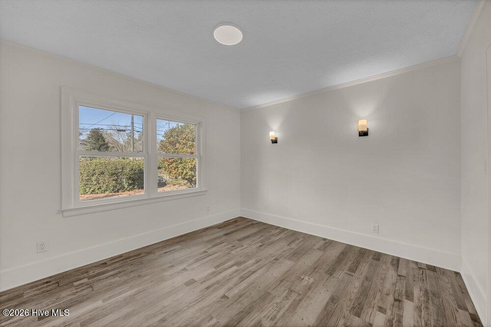 329 Wayne Drive Property Photo 6