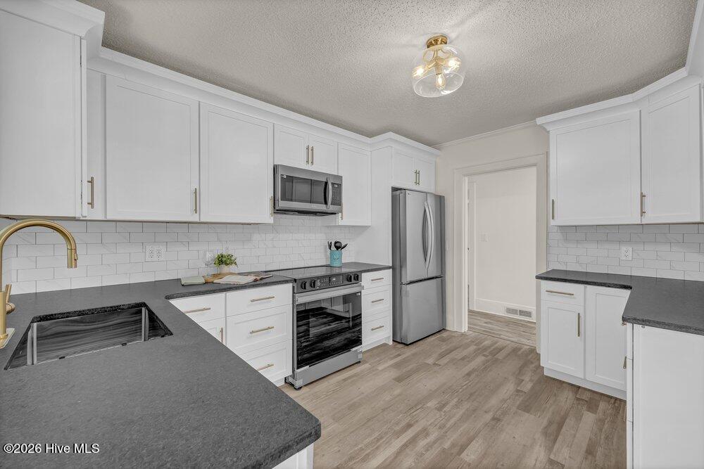 329 Wayne Drive Property Photo 15