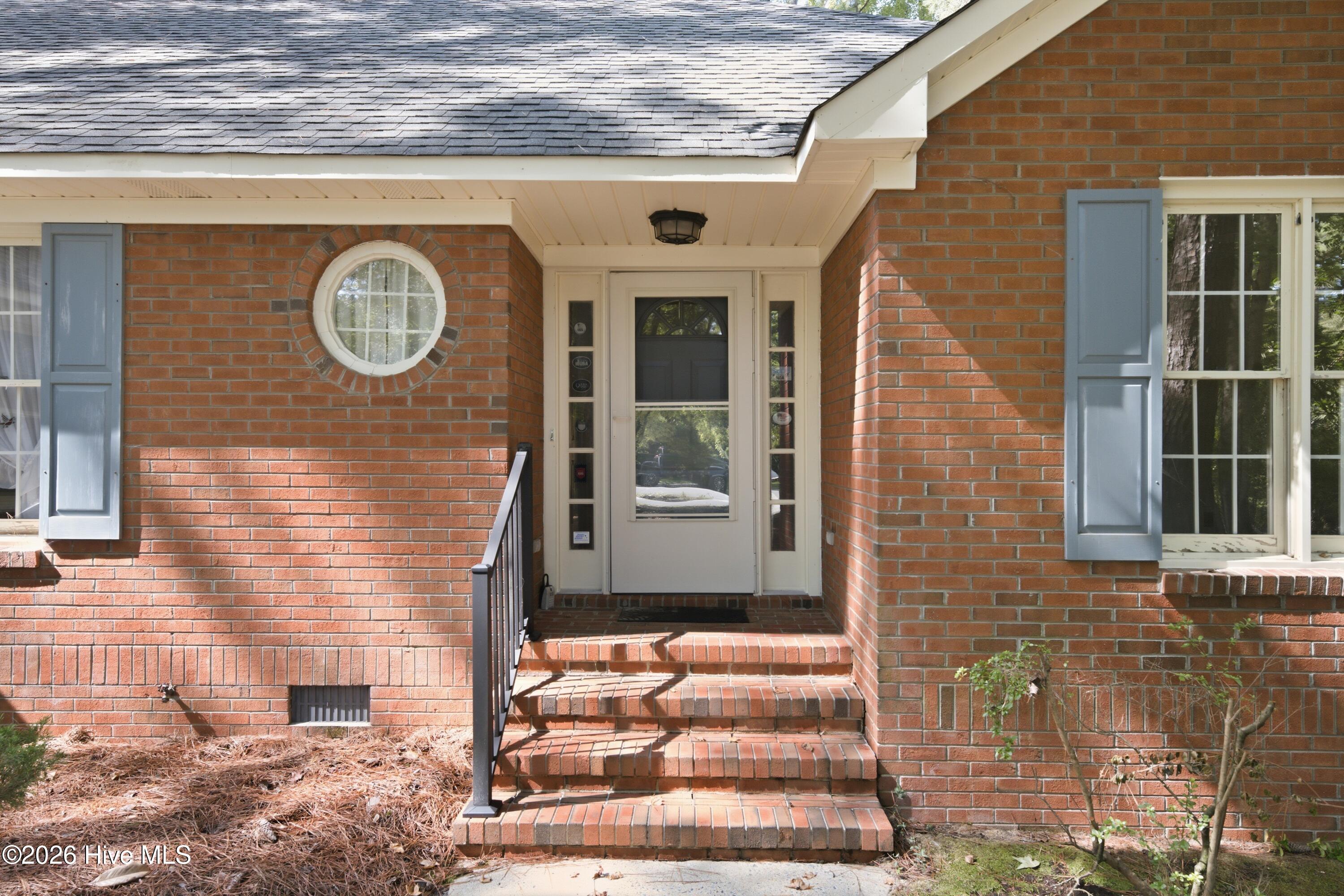 307 Augusta Court Property Photo 4