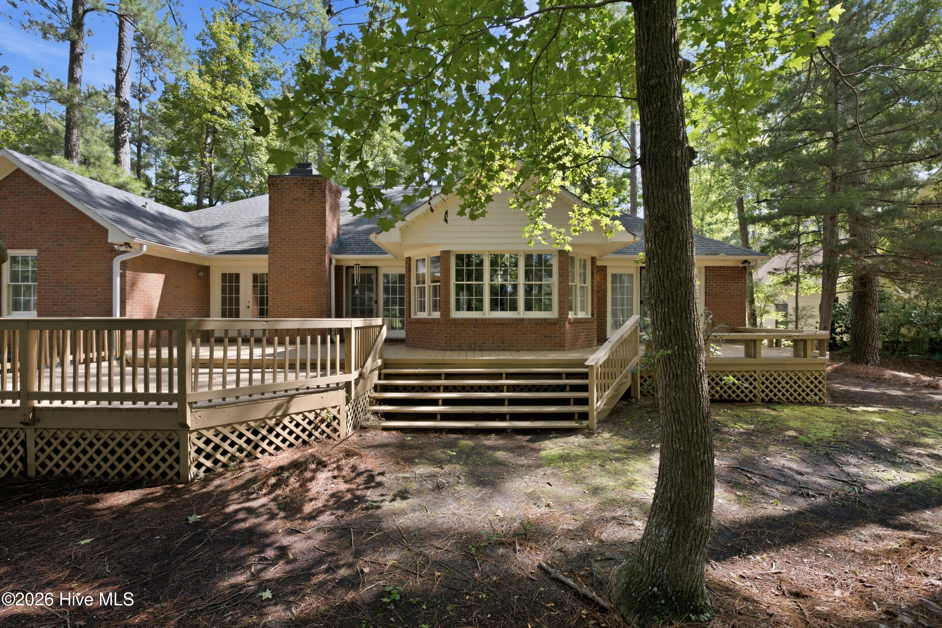 307 Augusta Court Property Photo 9