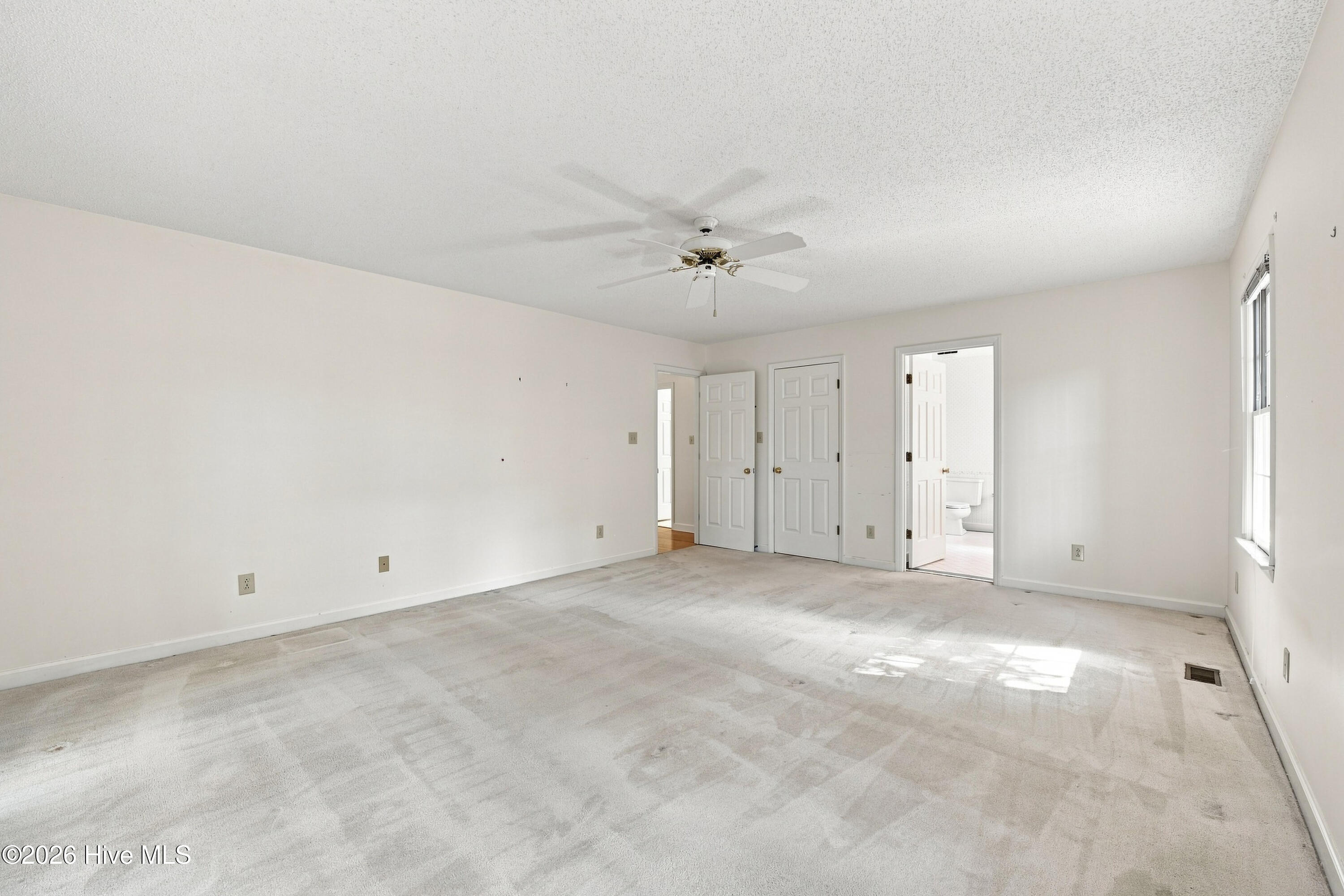 307 Augusta Court Property Photo 25