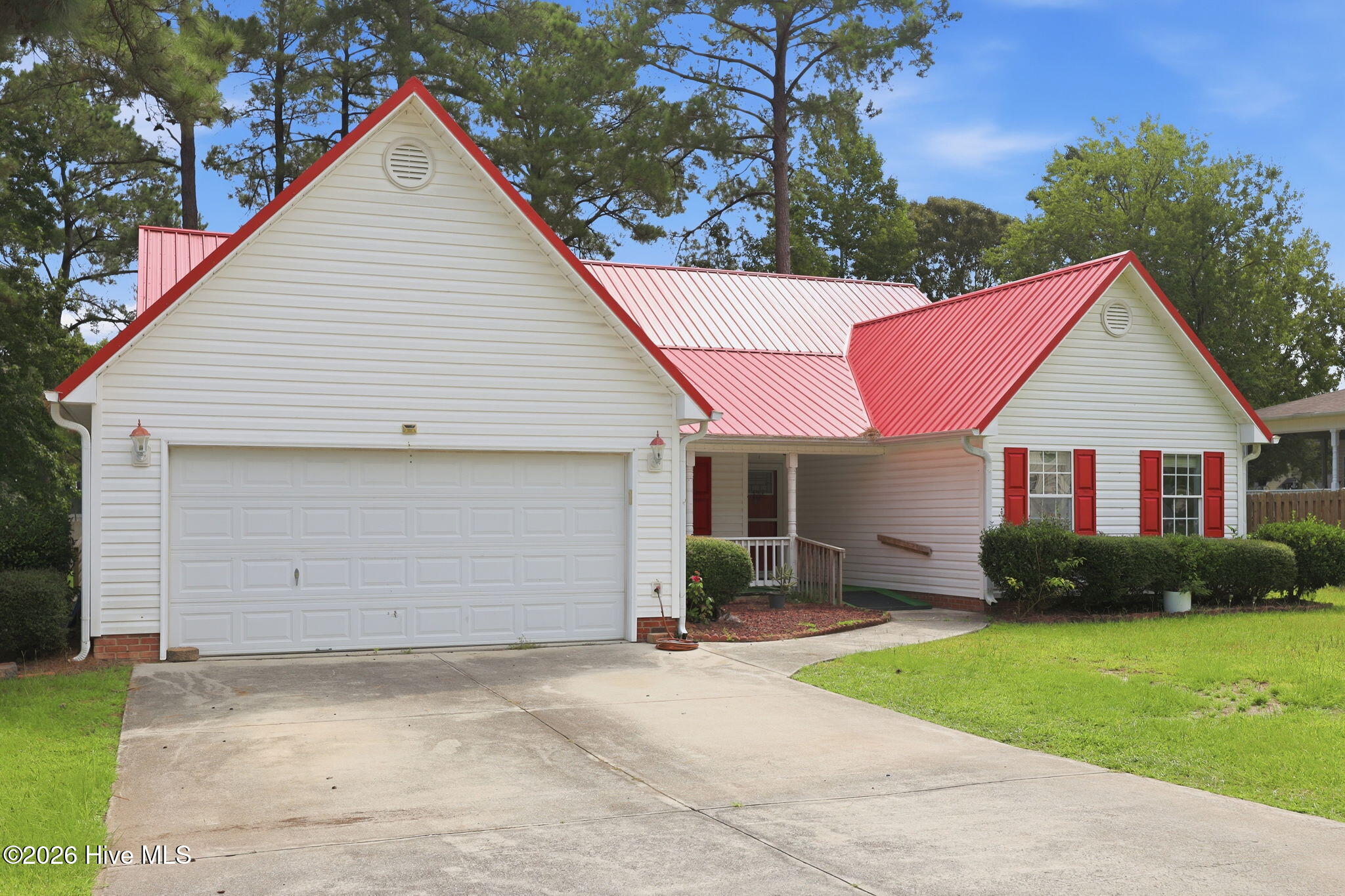 870 Pine Valley Road Property Photo 2