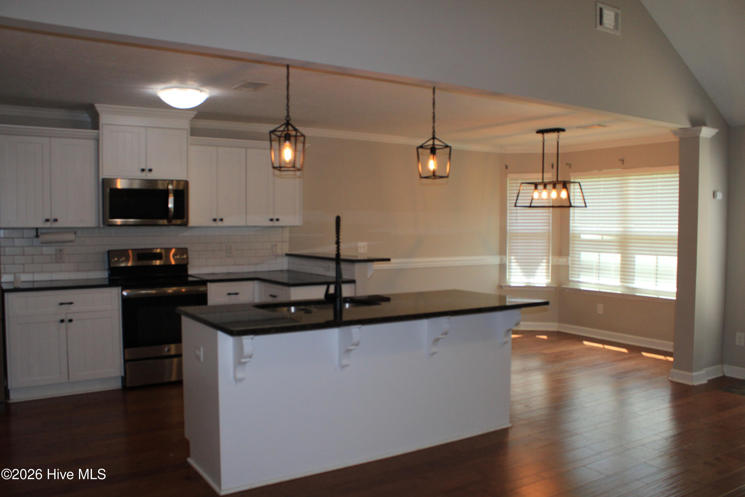 7105 Summerton Drive Property Photo 19