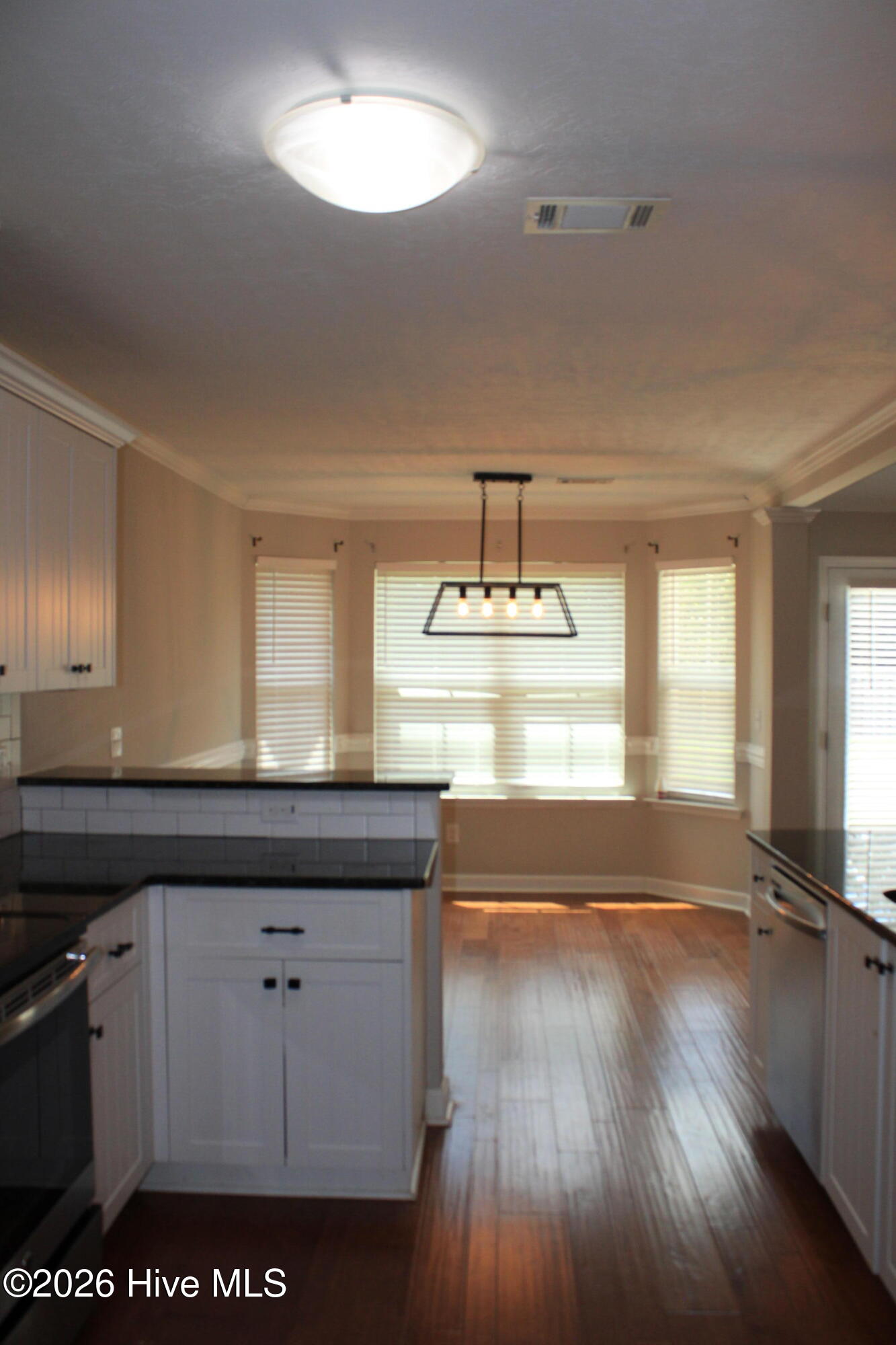 7105 Summerton Drive Property Photo 24
