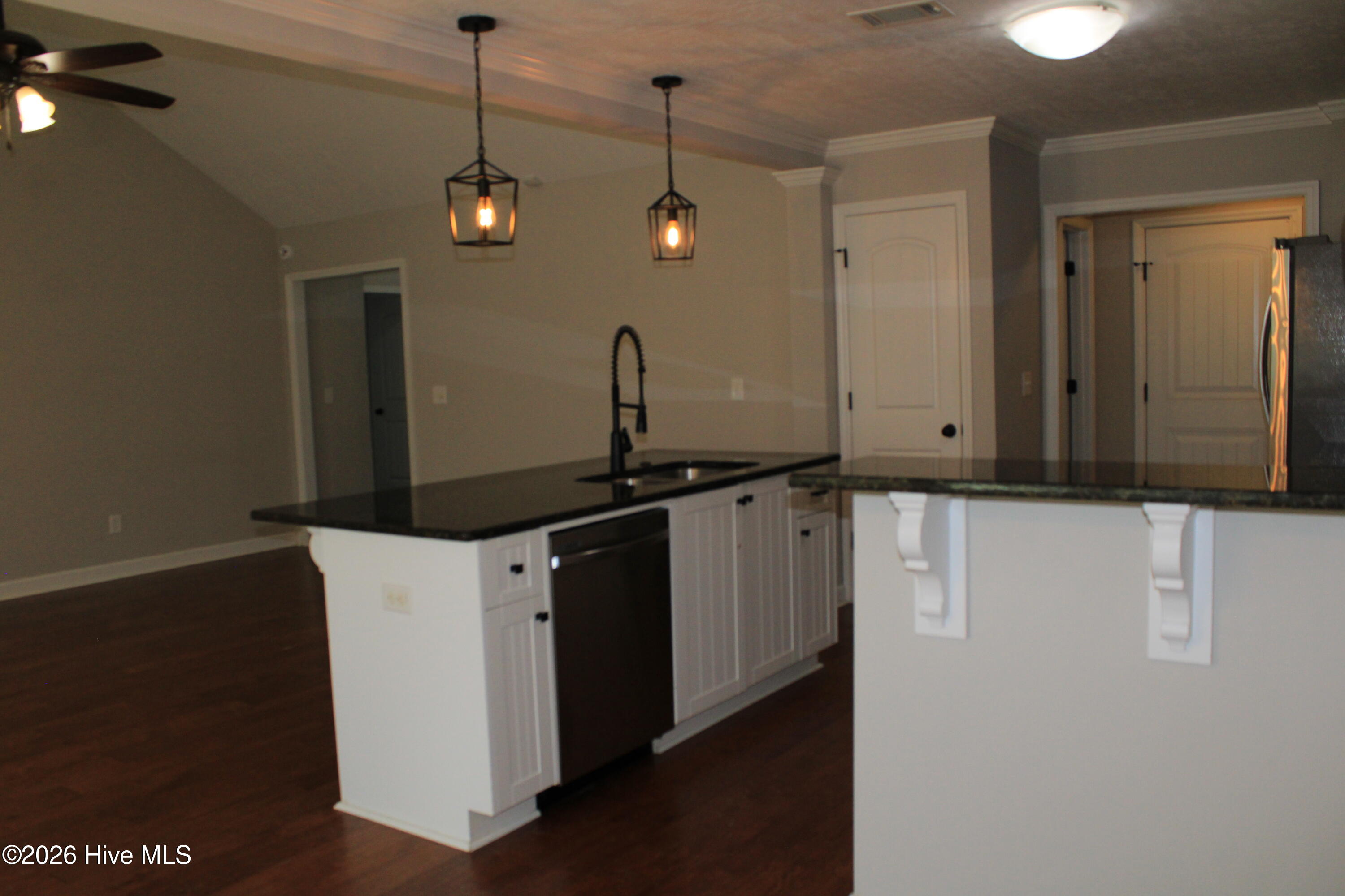 7105 Summerton Drive Property Photo 27