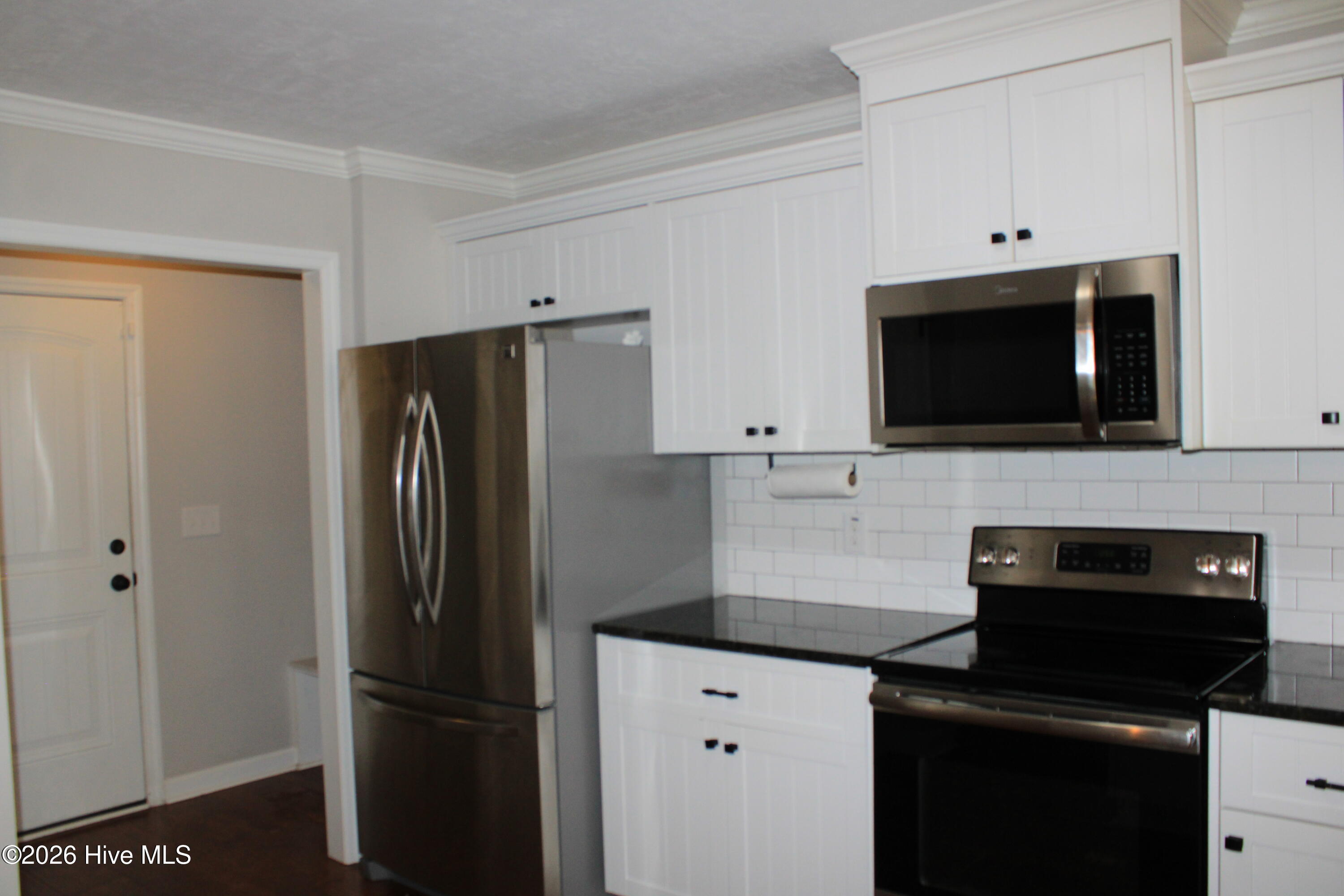 7105 Summerton Drive Property Photo 31