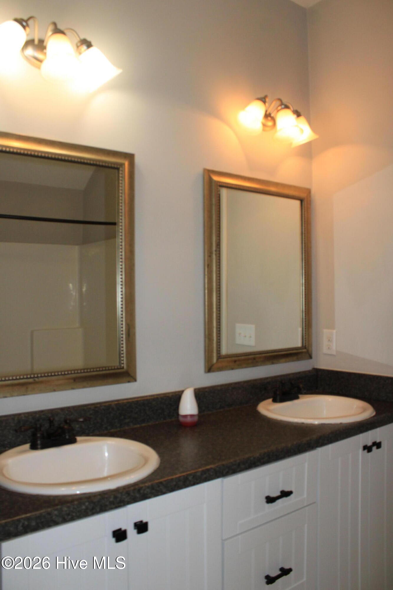 7105 Summerton Drive Property Photo 41