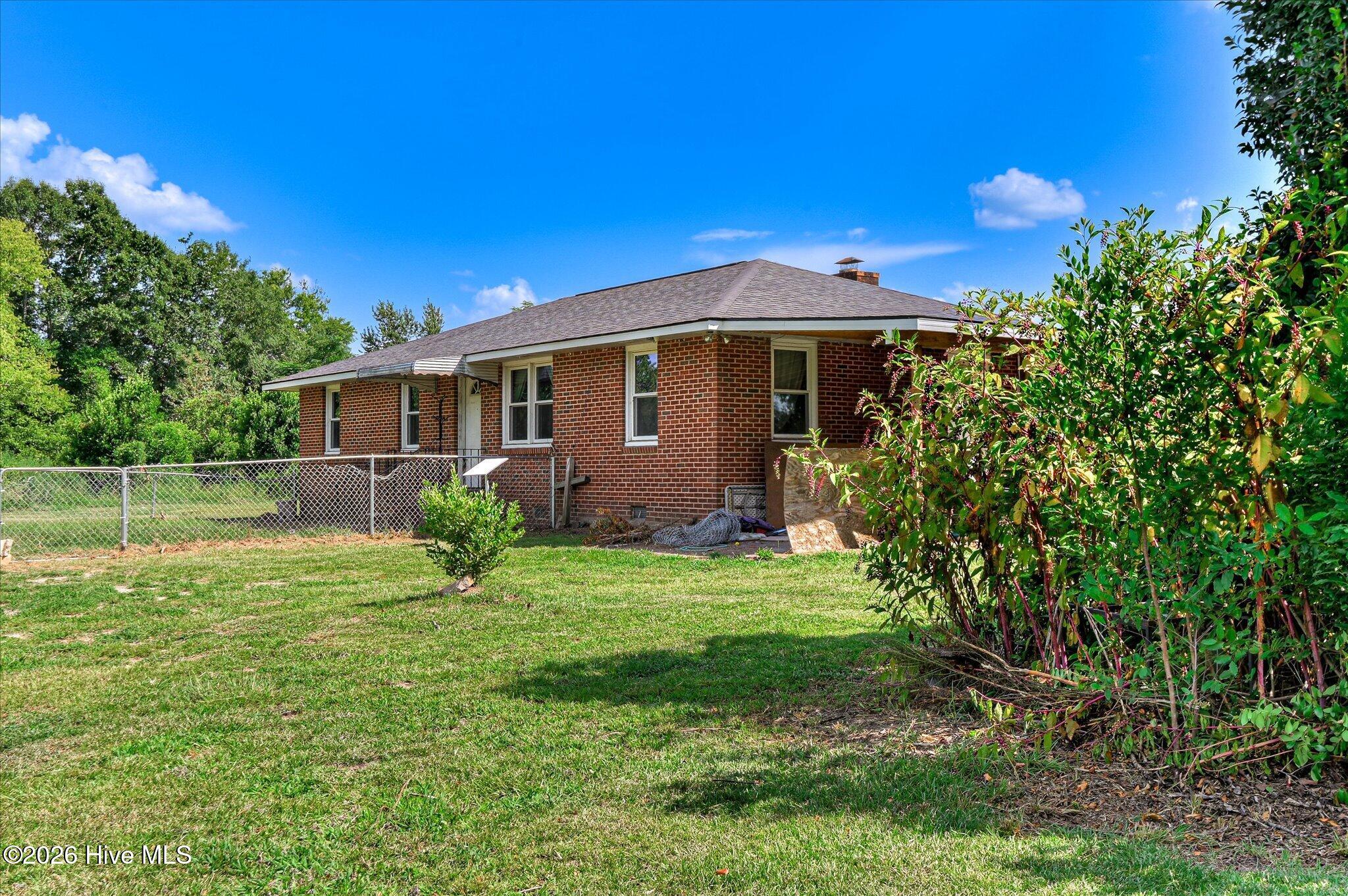 1227 County Line Road Property Photo 7