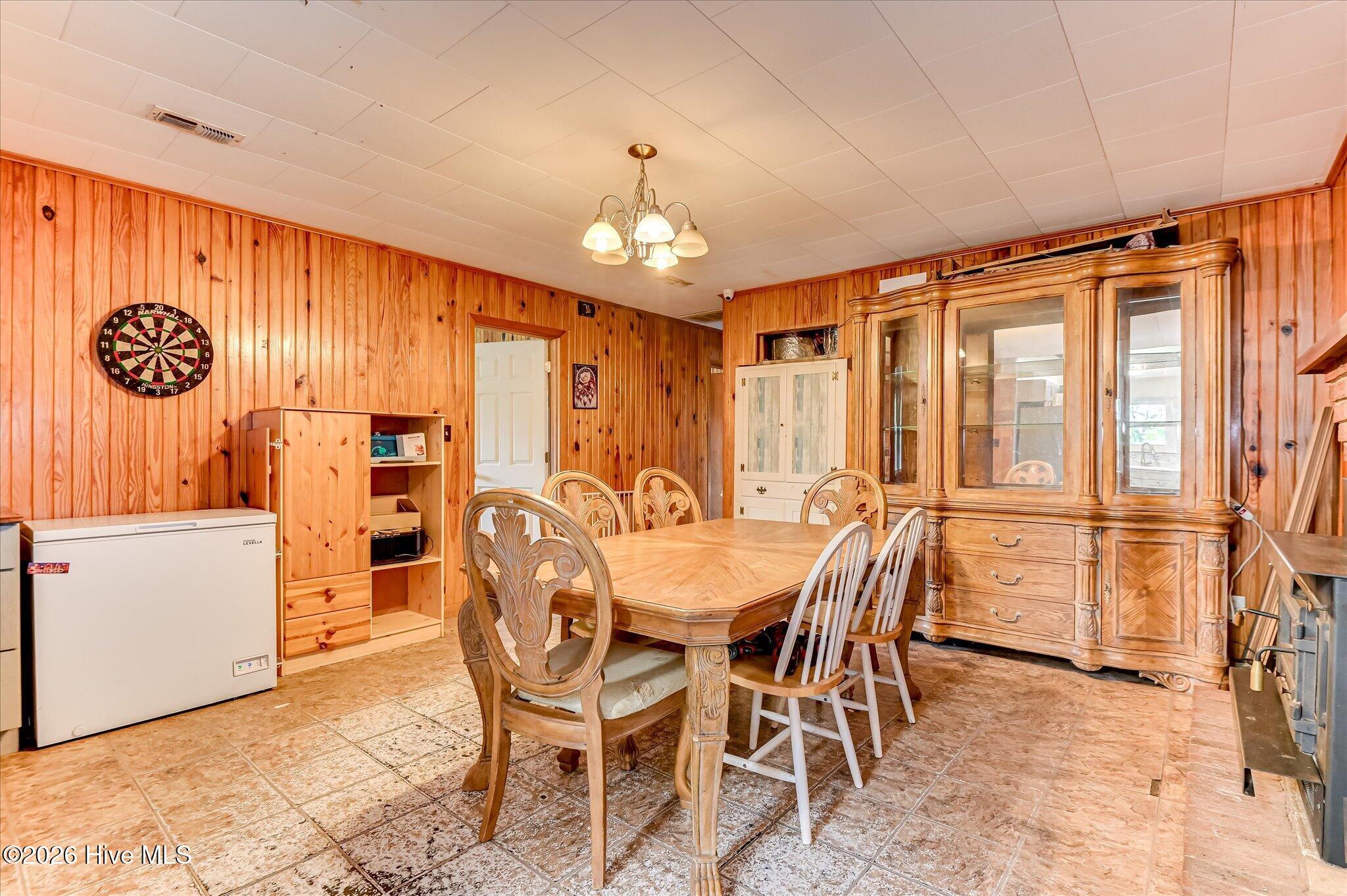 1227 County Line Road Property Photo 14