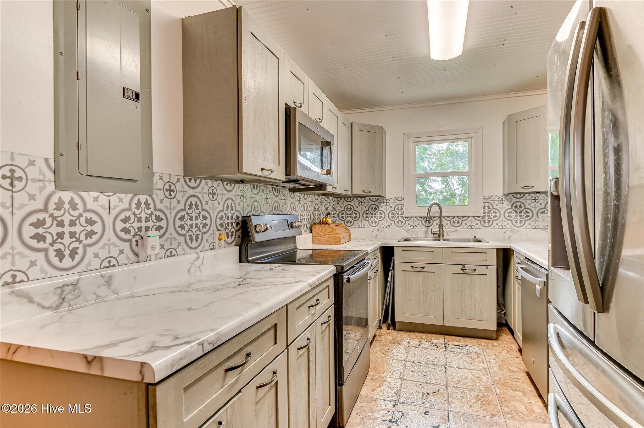 1227 County Line Road Property Photo 16