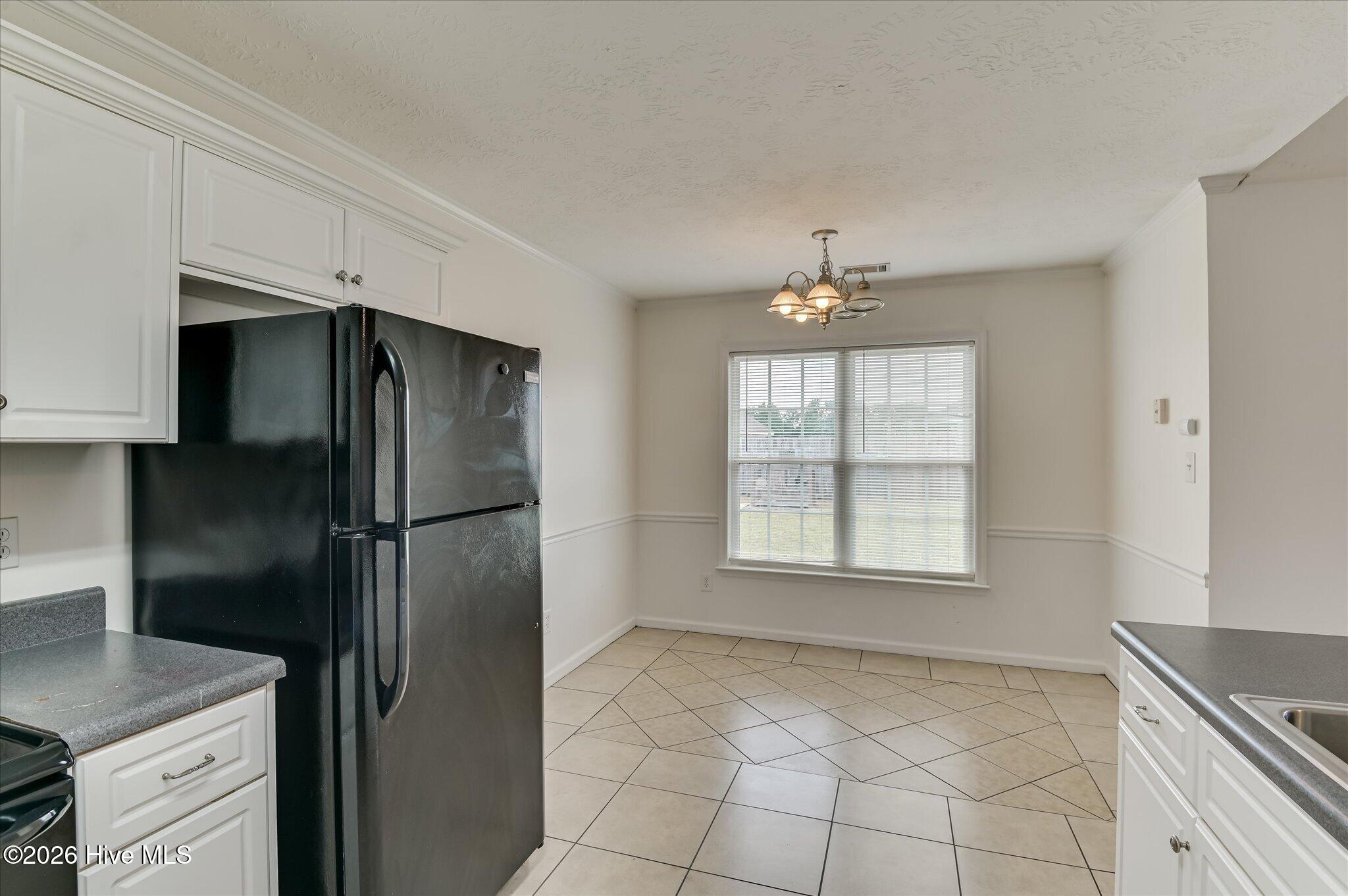 1828 Heathers Way Property Photo 15