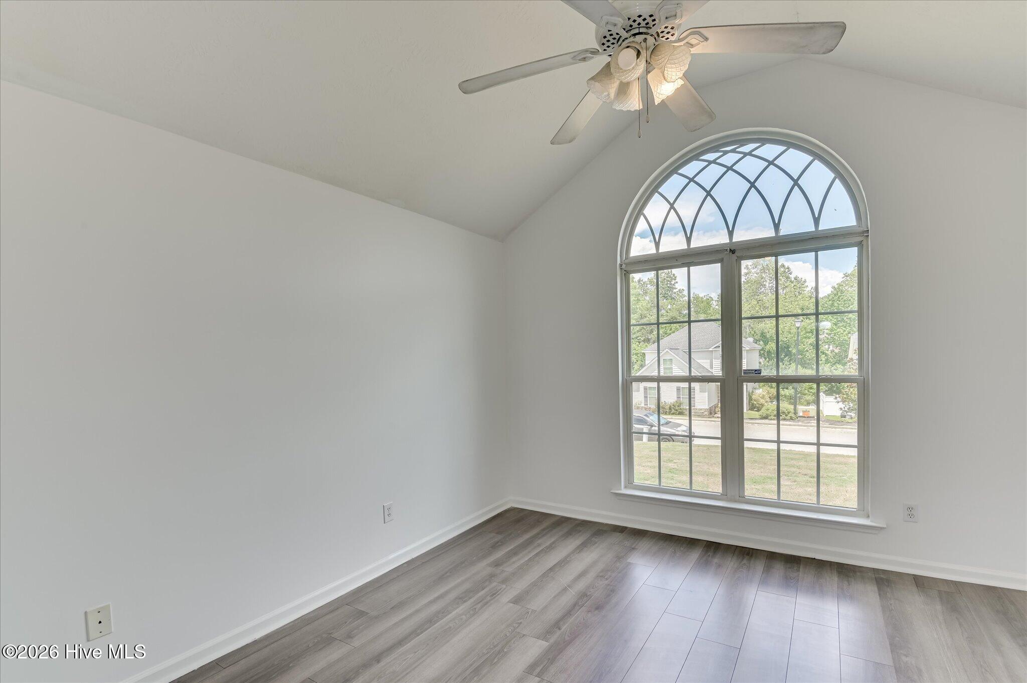 1828 Heathers Way Property Photo 29
