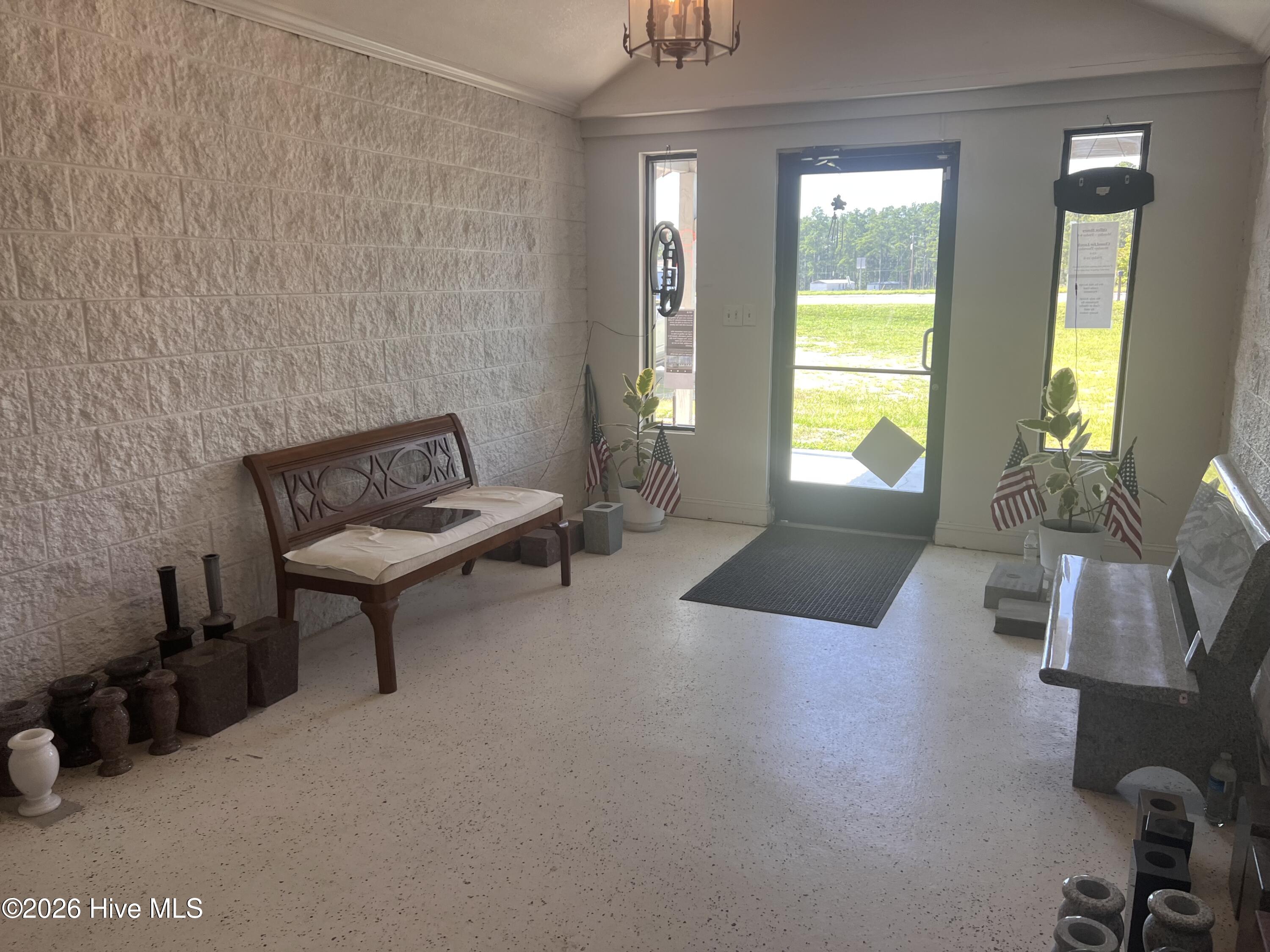 895 N Us 1 Property Photo 3