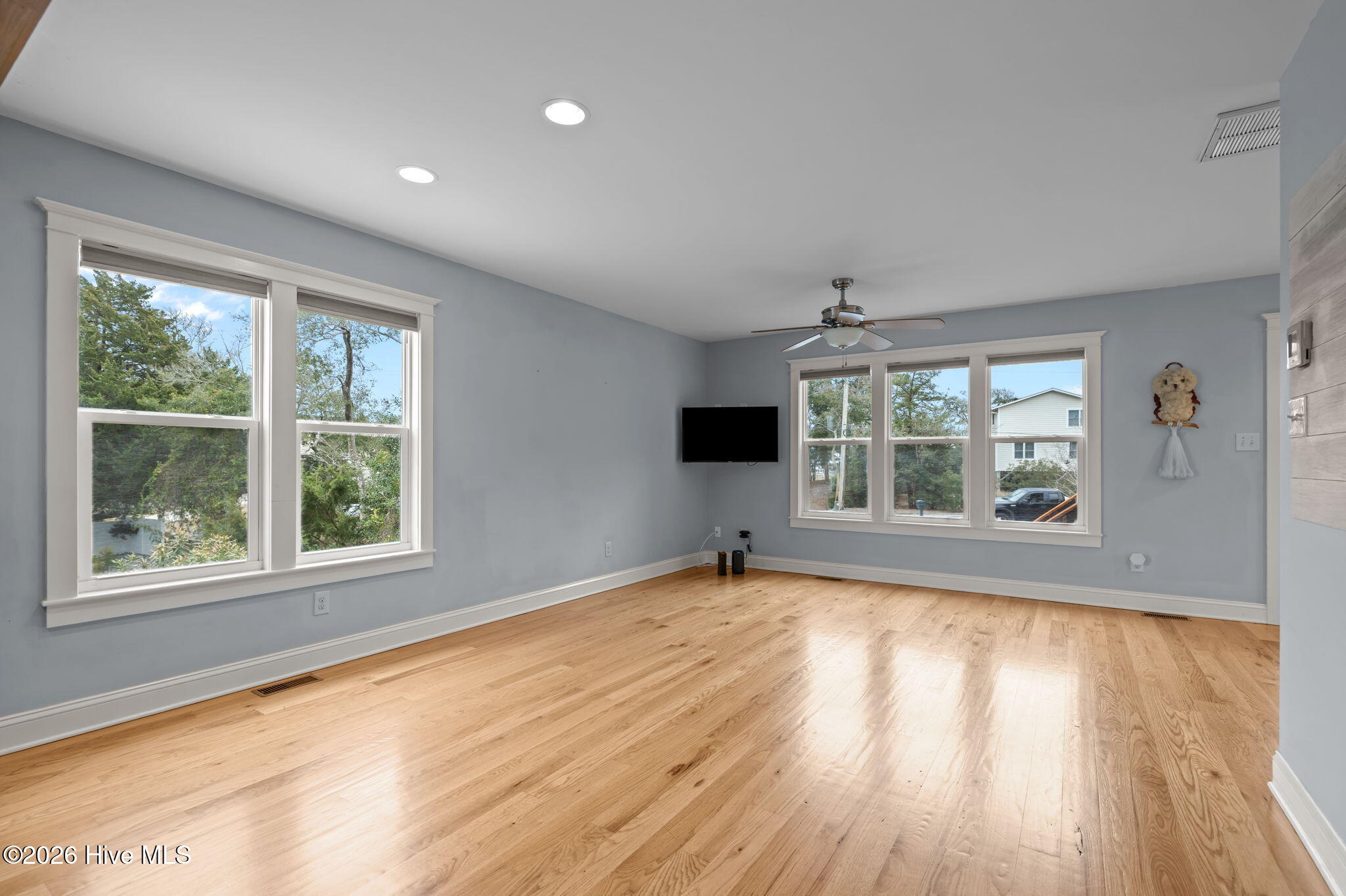 7118 Archers Creek Drive Property Photo 11