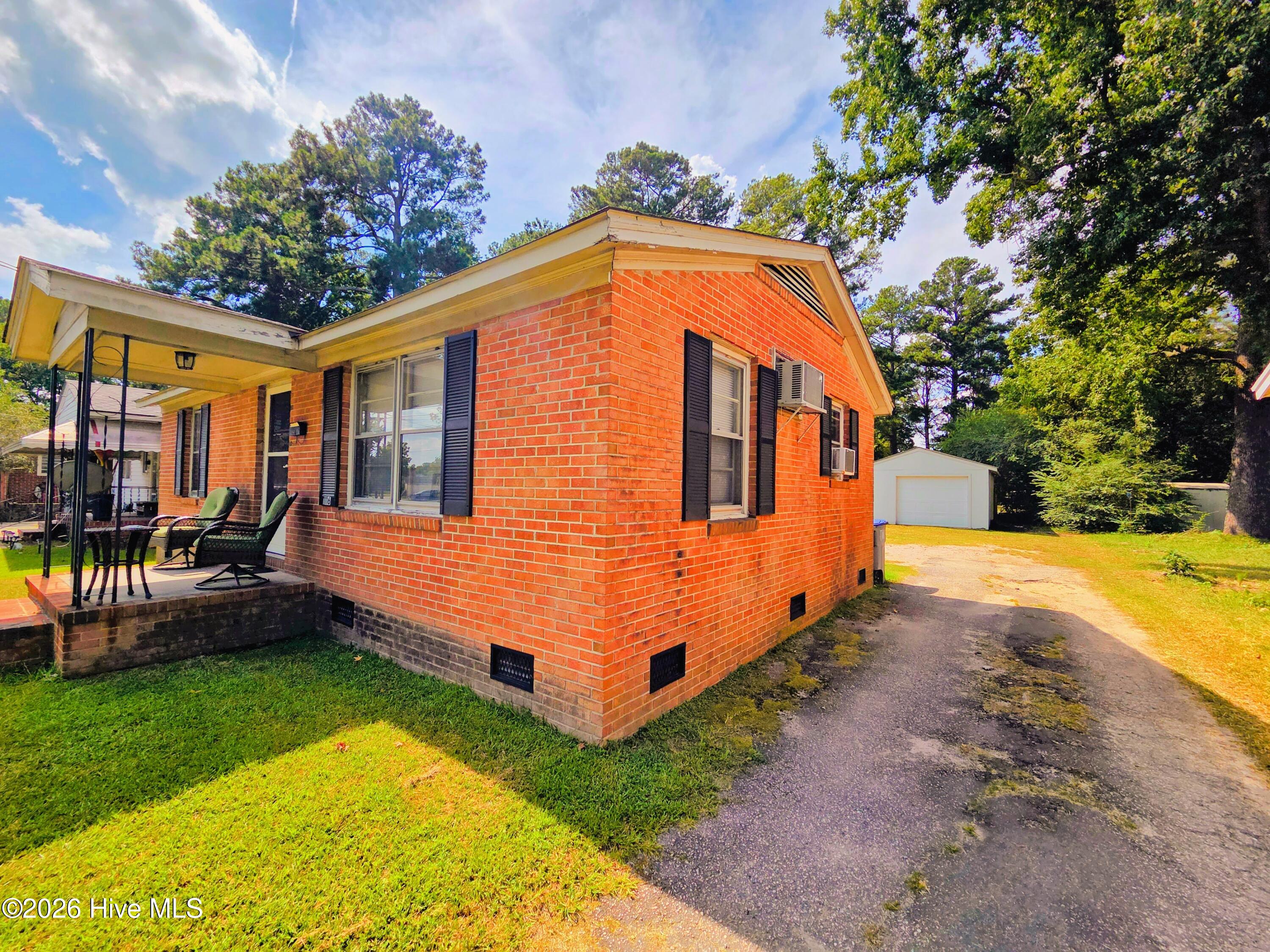 1116 Calvary Street Property Photo 4