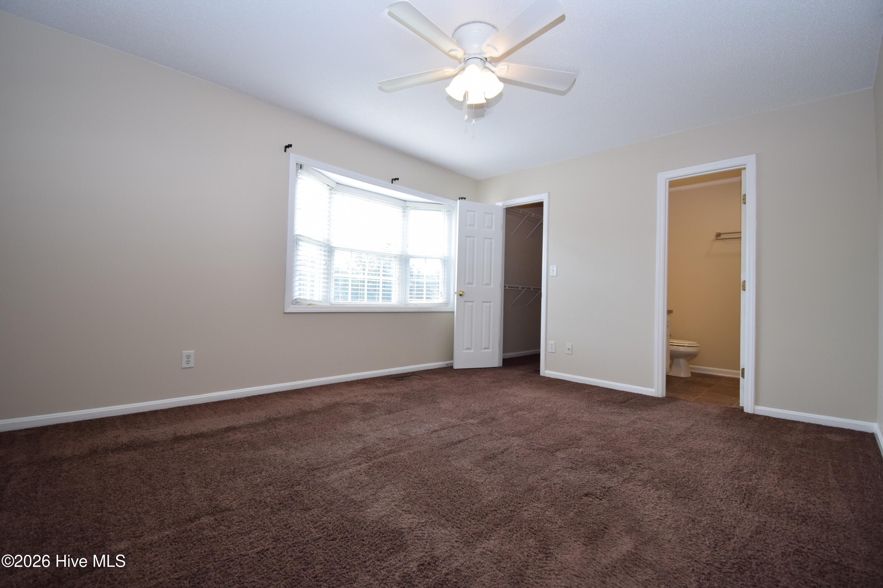 2380 Vineyard Drive J1 Property Photo 13