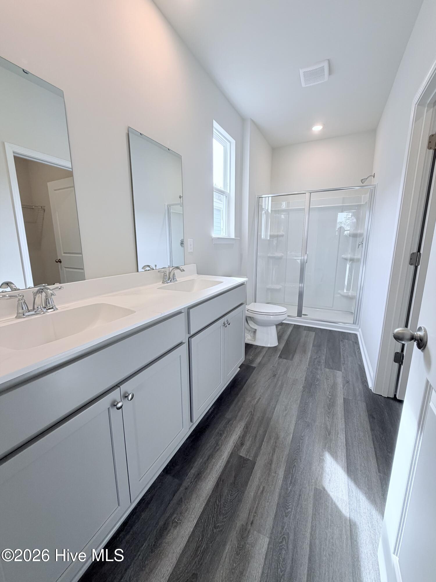 323 Ridley Street Property Photo 15