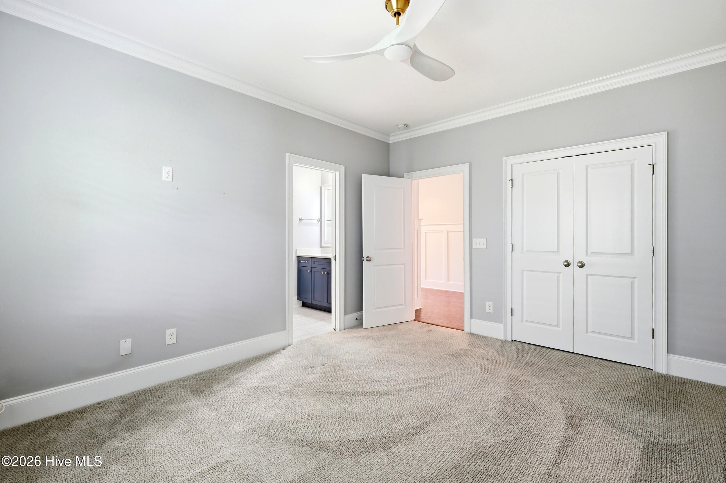 999 Softwind Way Property Photo 38