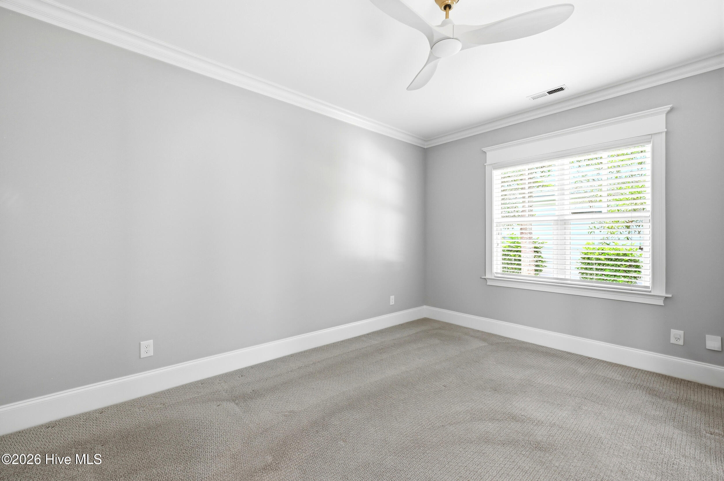 999 Softwind Way Property Photo 39