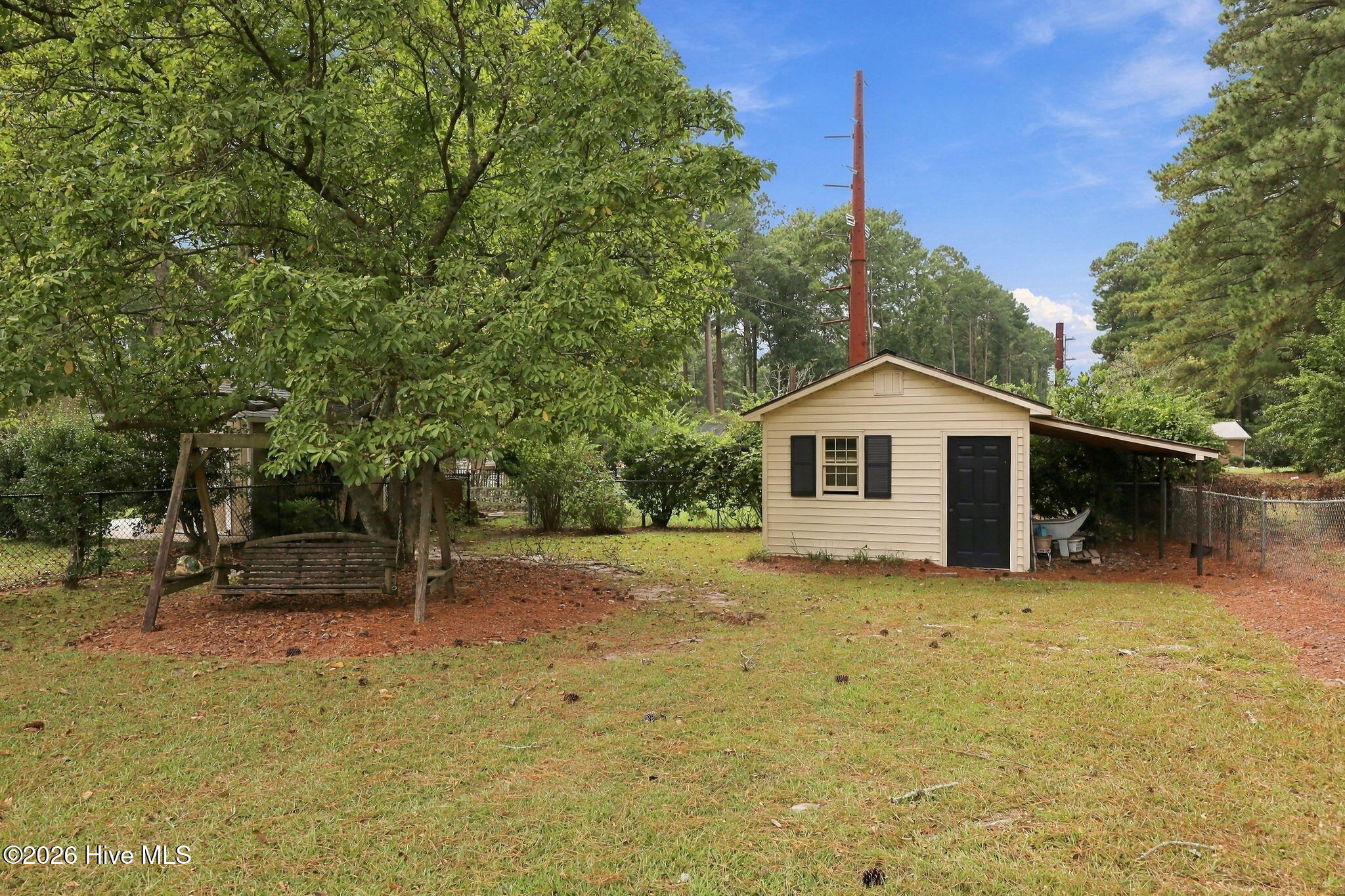 405 S Broad Street Property Photo 12