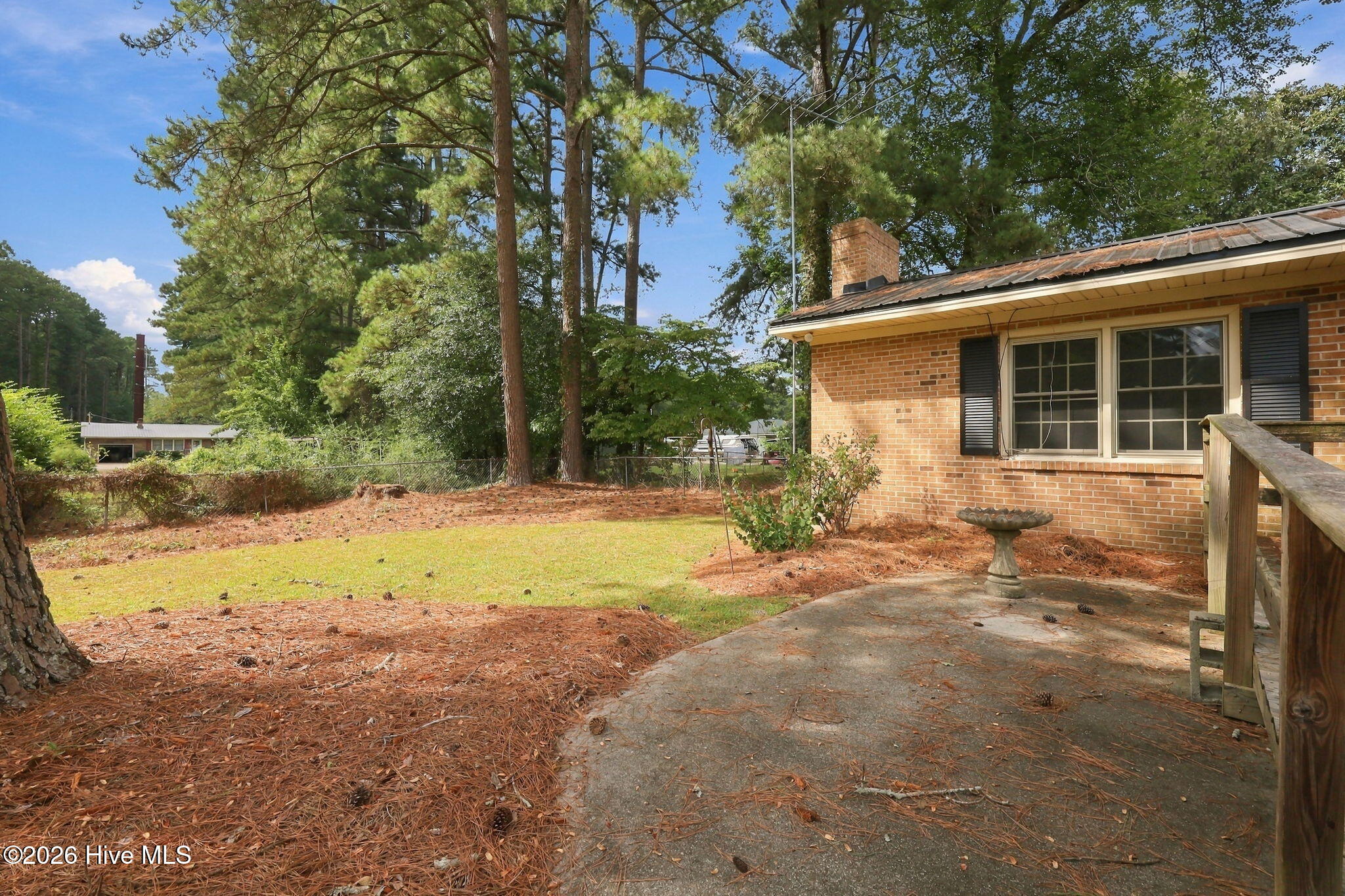 405 S Broad Street Property Photo 14