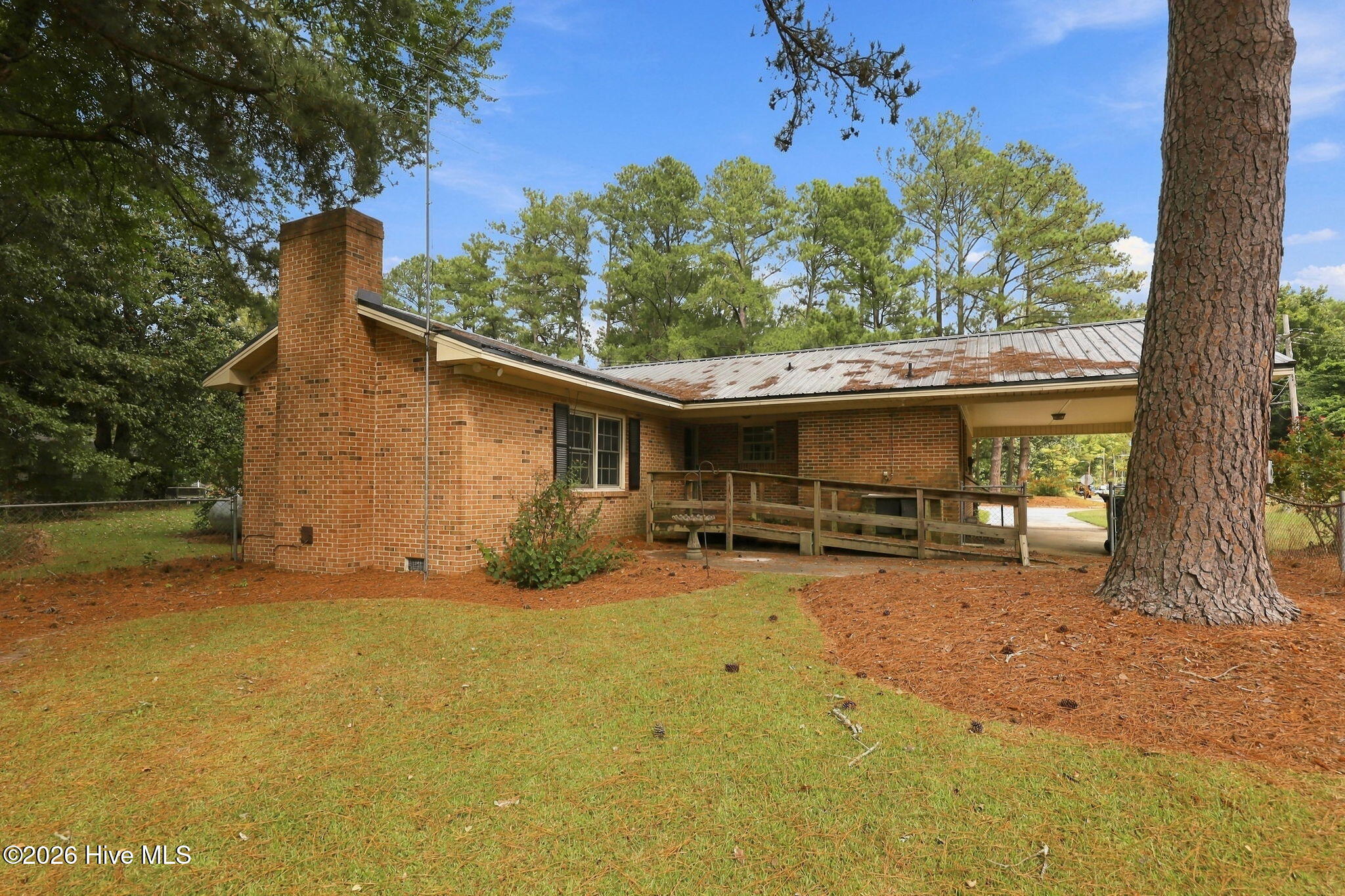 405 S Broad Street Property Photo 15