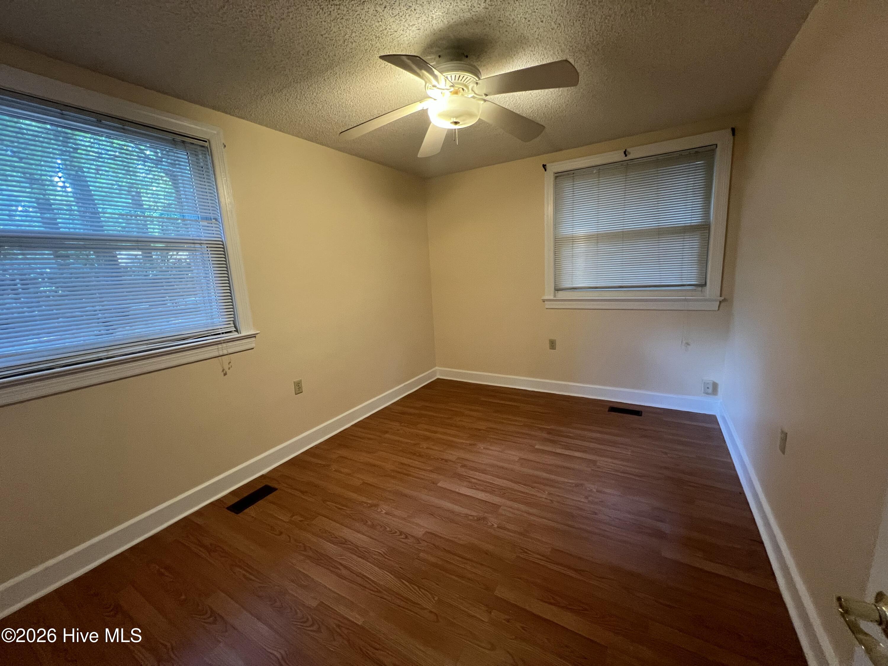 915 Greenville Boulevard Se Property Photo 16