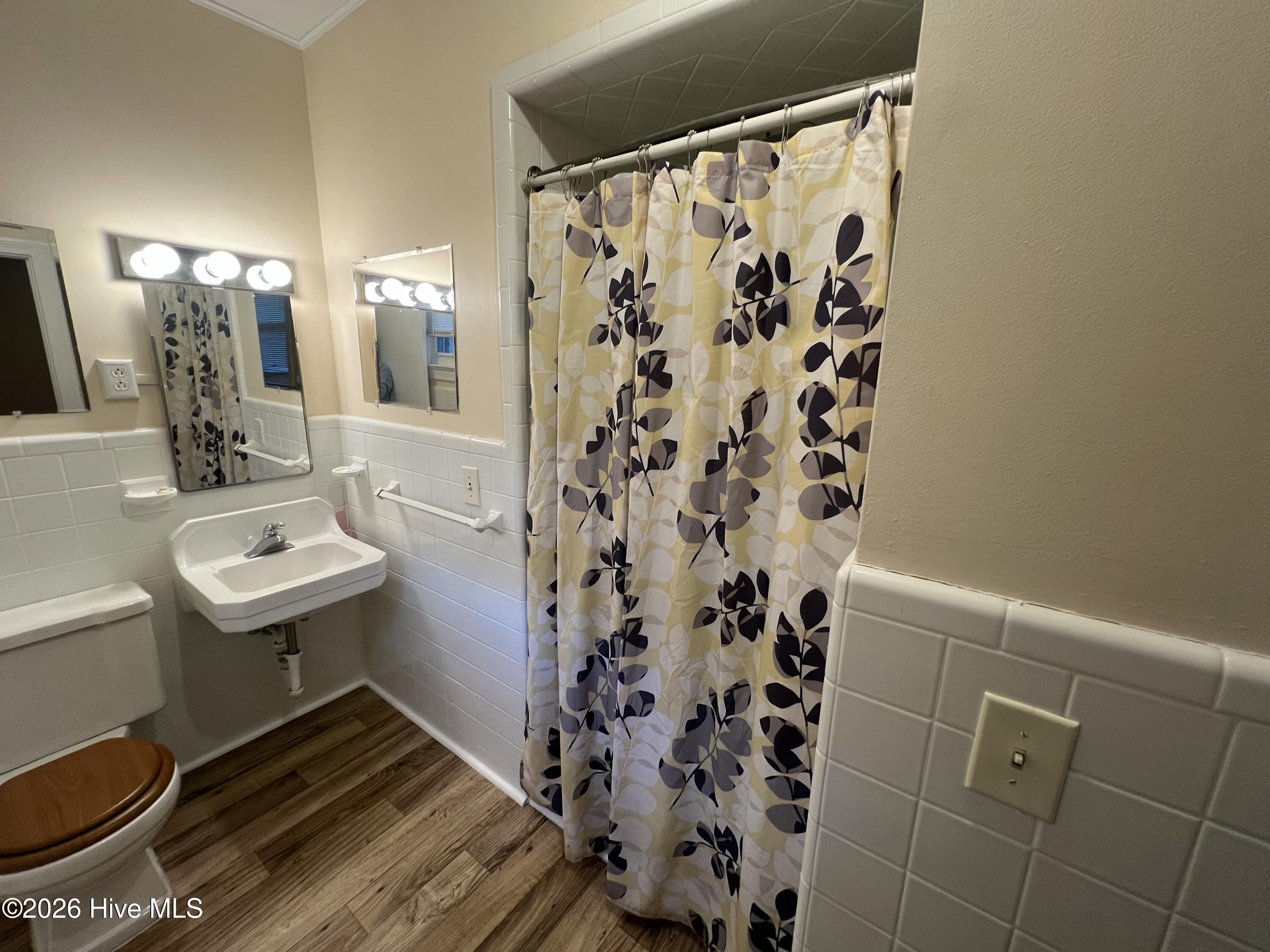 915 Greenville Boulevard Se Property Photo 18