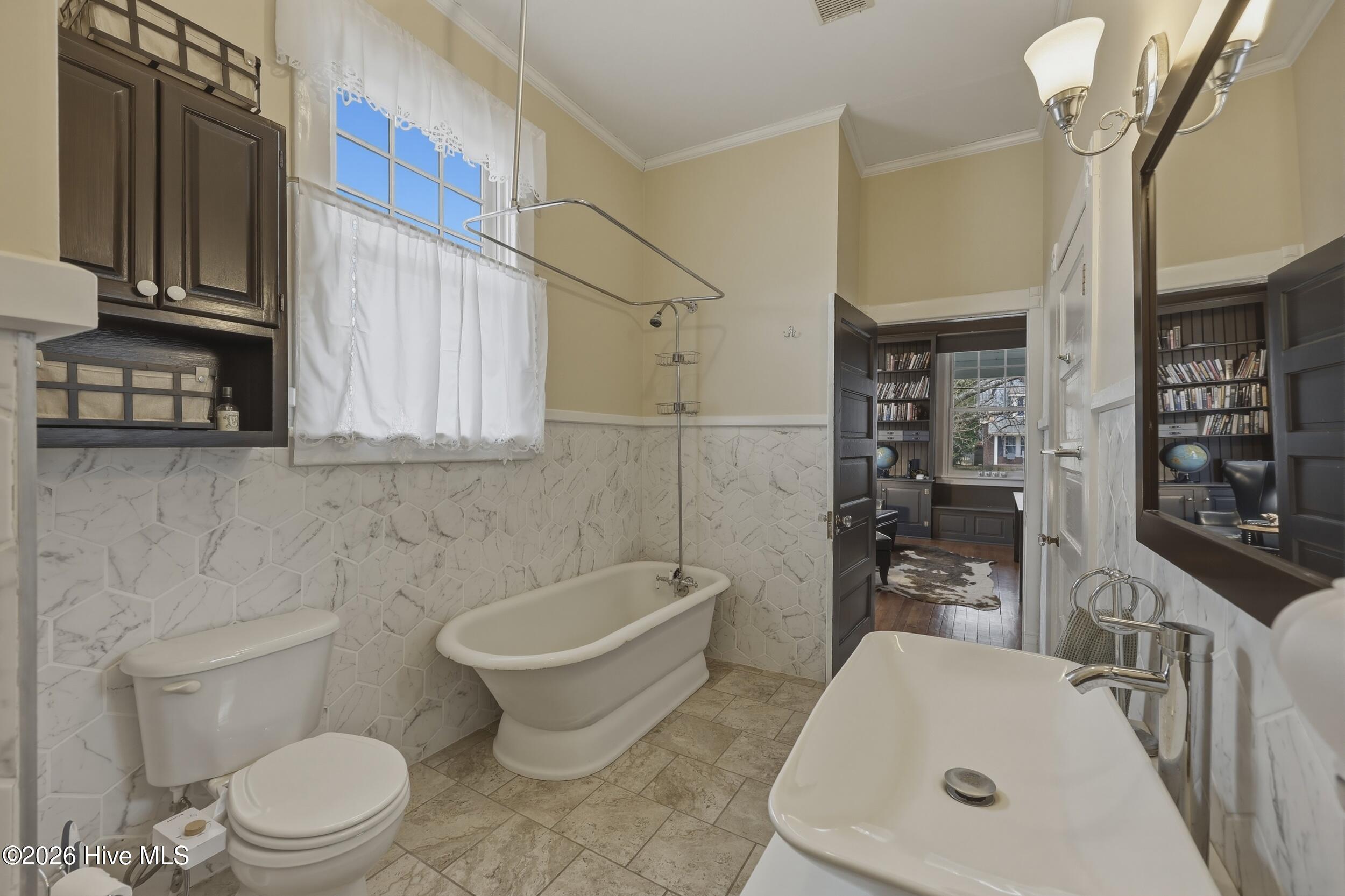 501 N Broad Street Property Photo 21