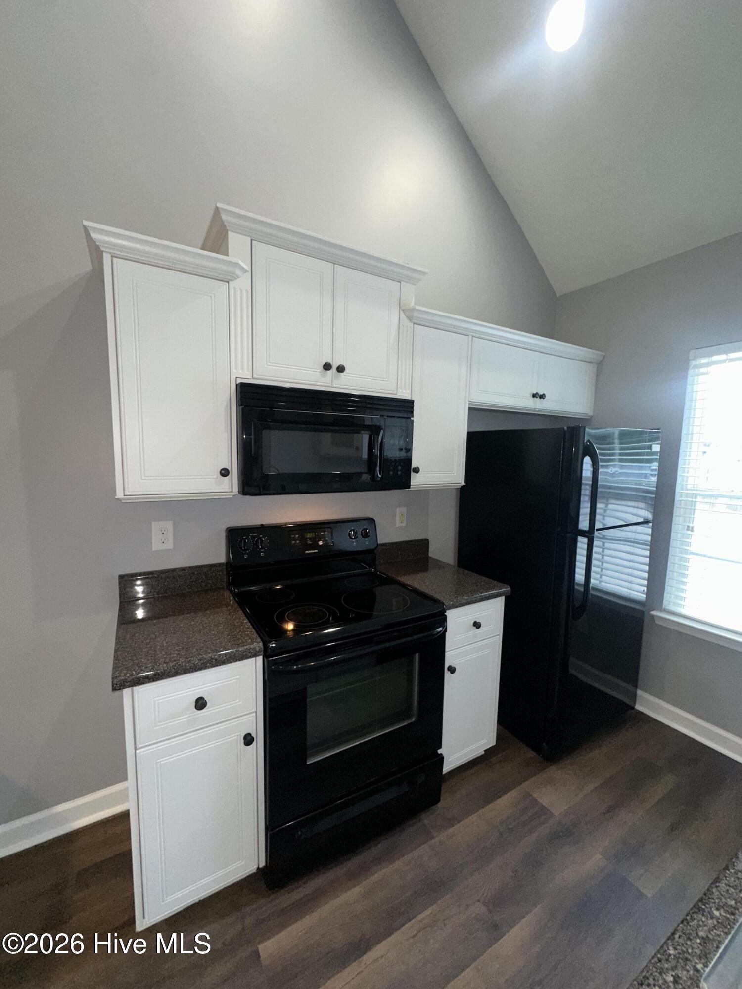 502 York Loop Property Photo 10