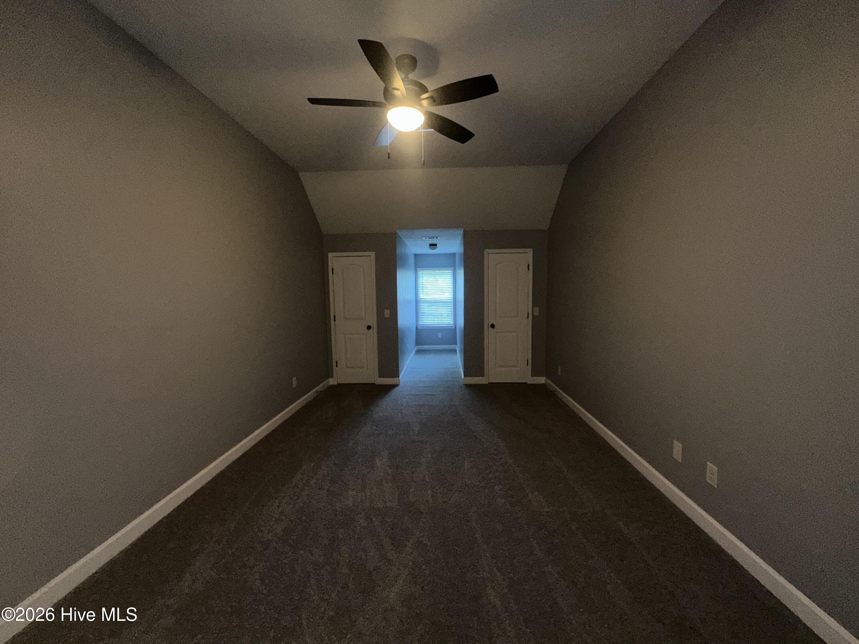 502 York Loop Property Photo 16