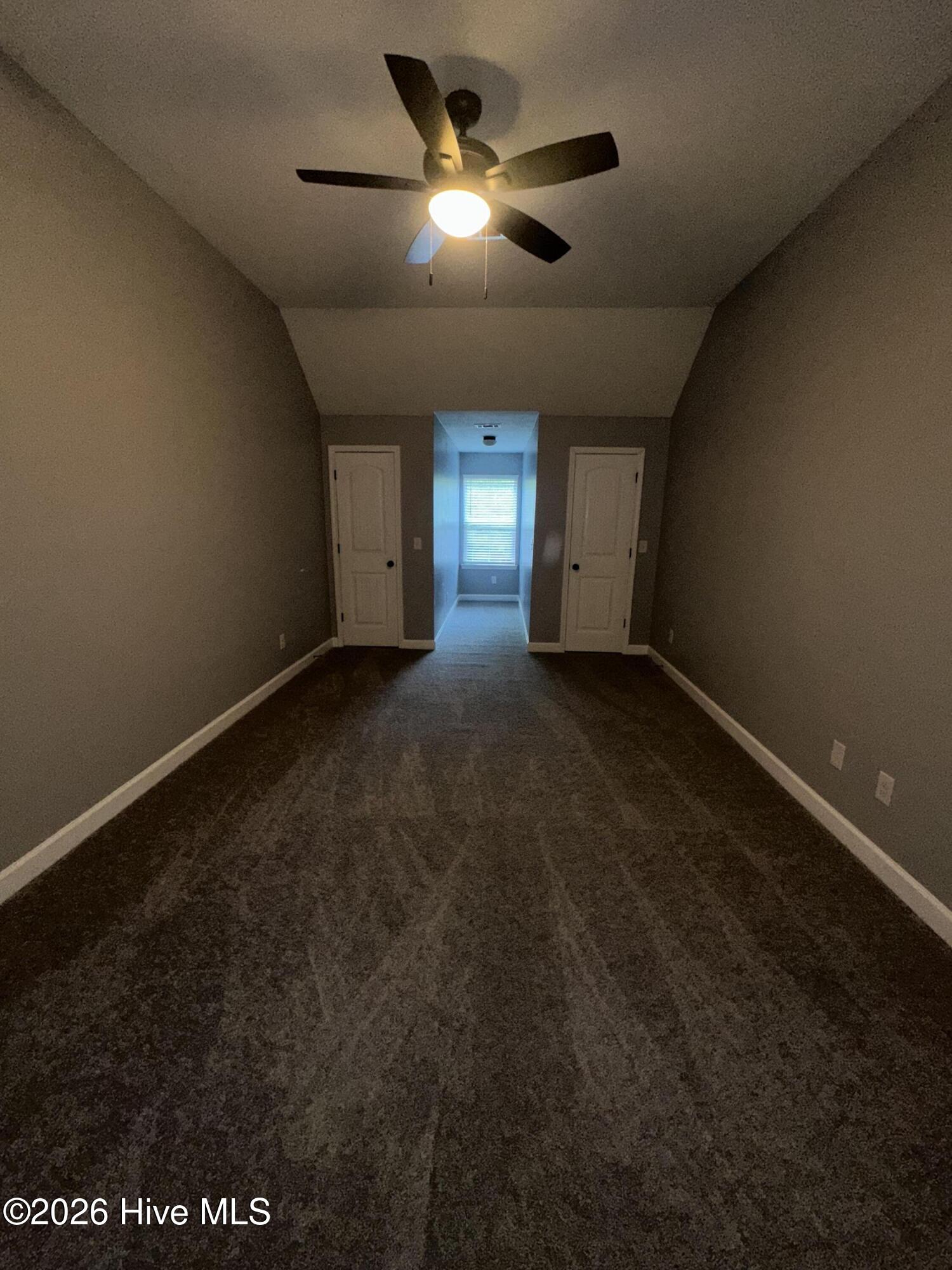 502 York Loop Property Photo 17