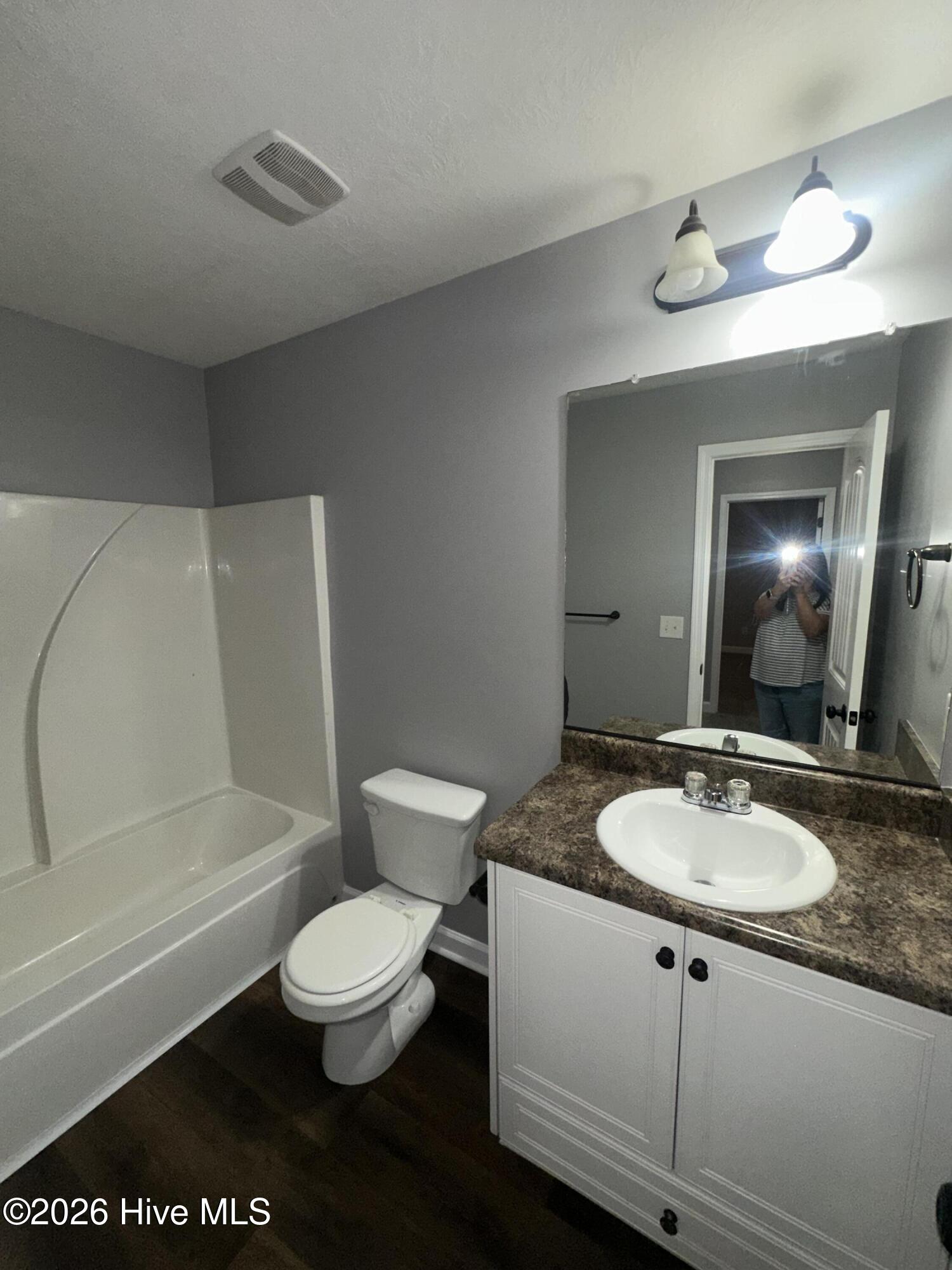 502 York Loop Property Photo 19