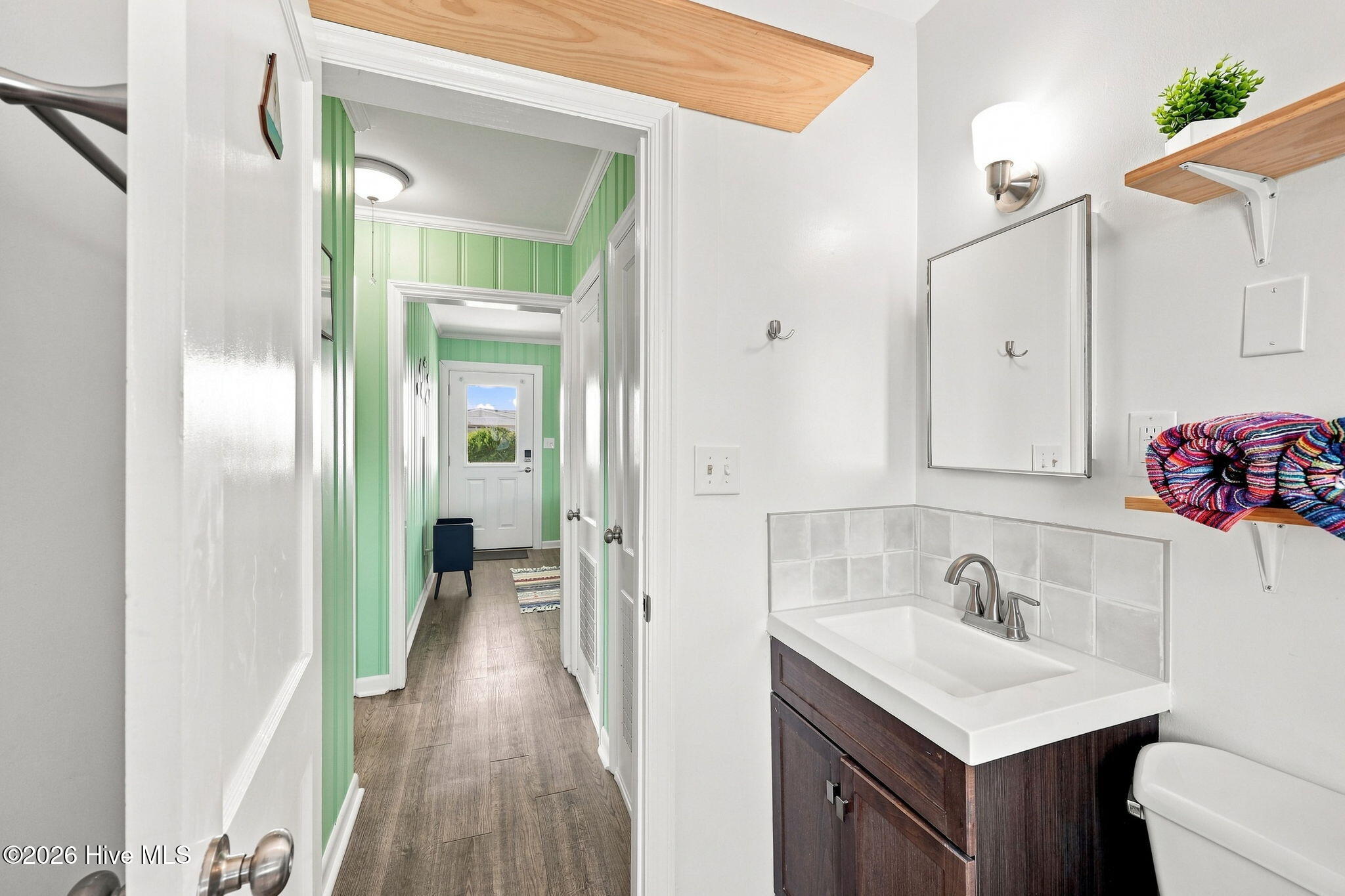 415 N Shore Drive Property Photo 15