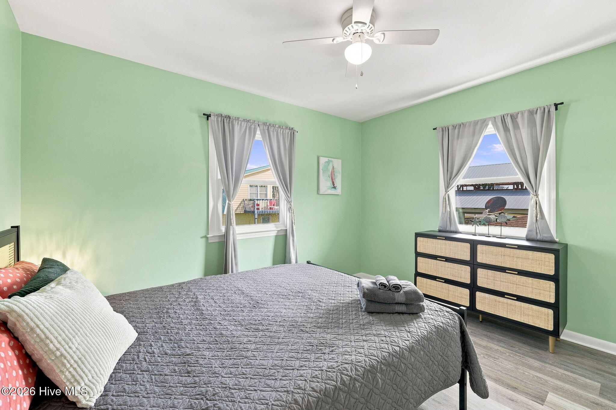 415 N Shore Drive Property Photo 18